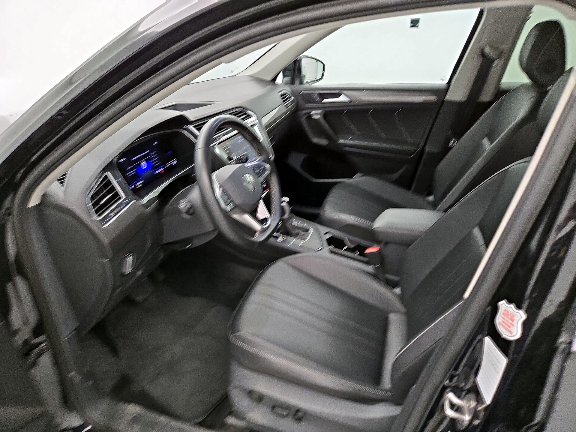 Thumbnail: 2024 Volkswagen Tiguan - 11