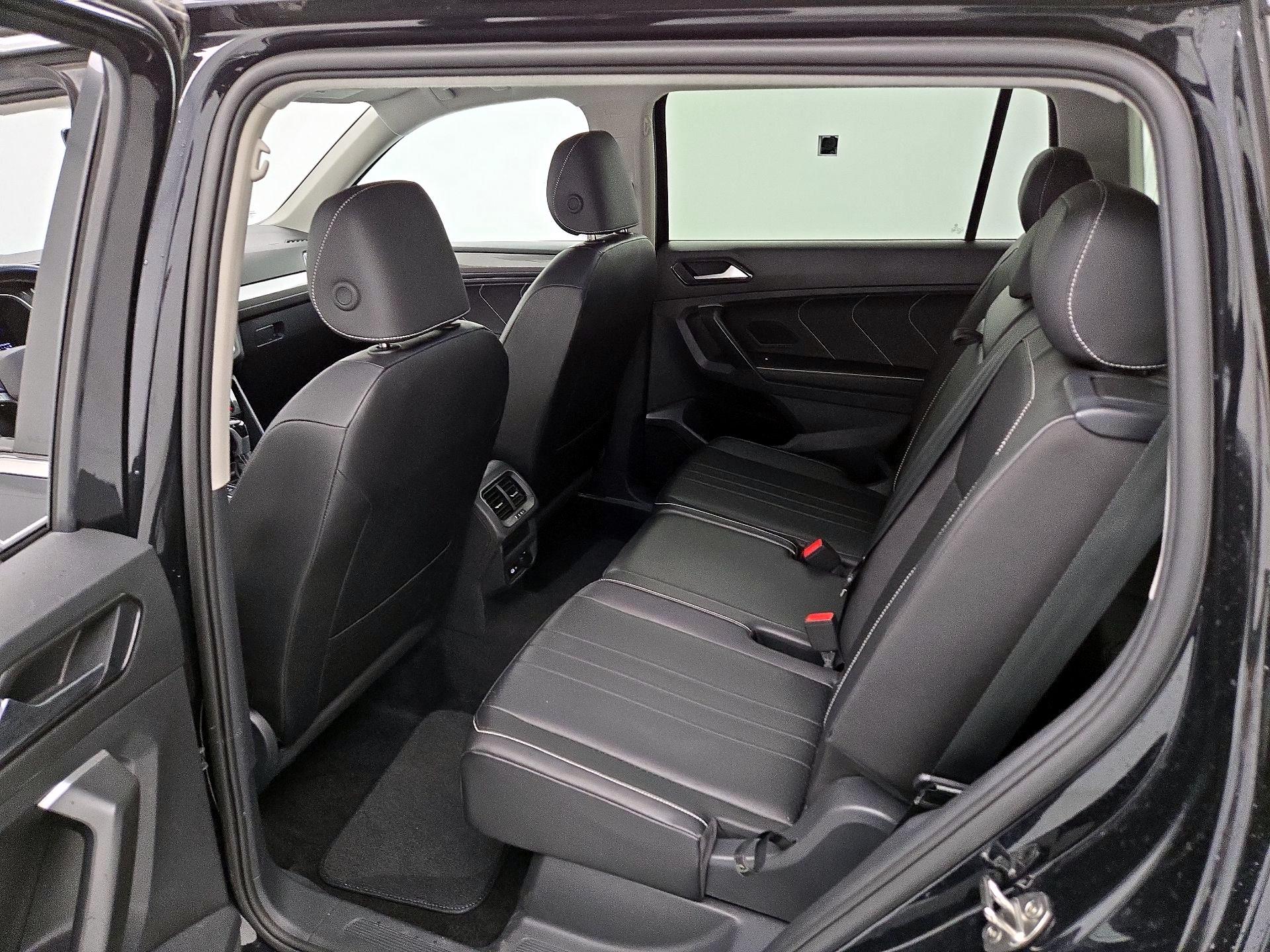 Thumbnail: 2024 Volkswagen Tiguan - 19