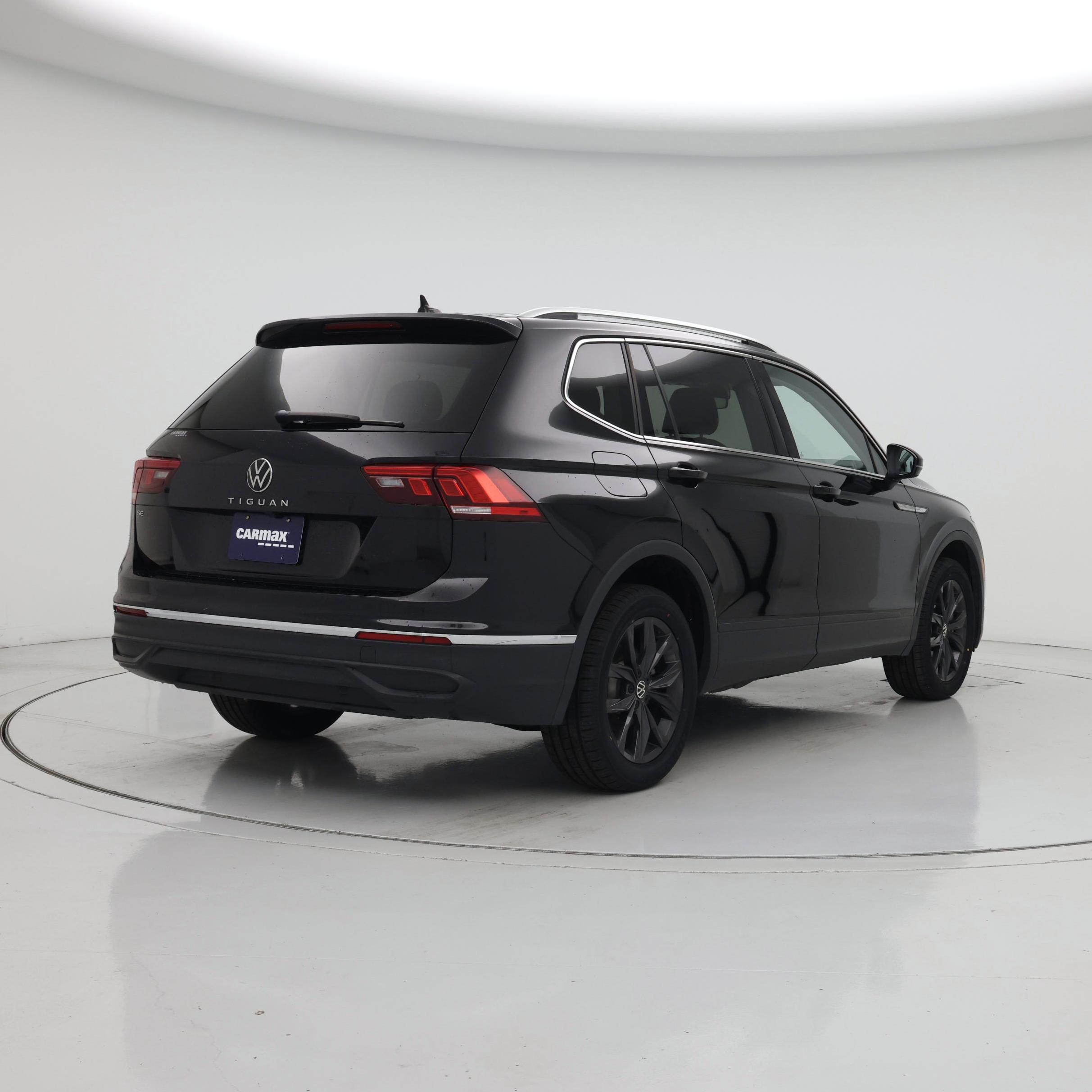 Thumbnail: 2024 Volkswagen Tiguan - 8