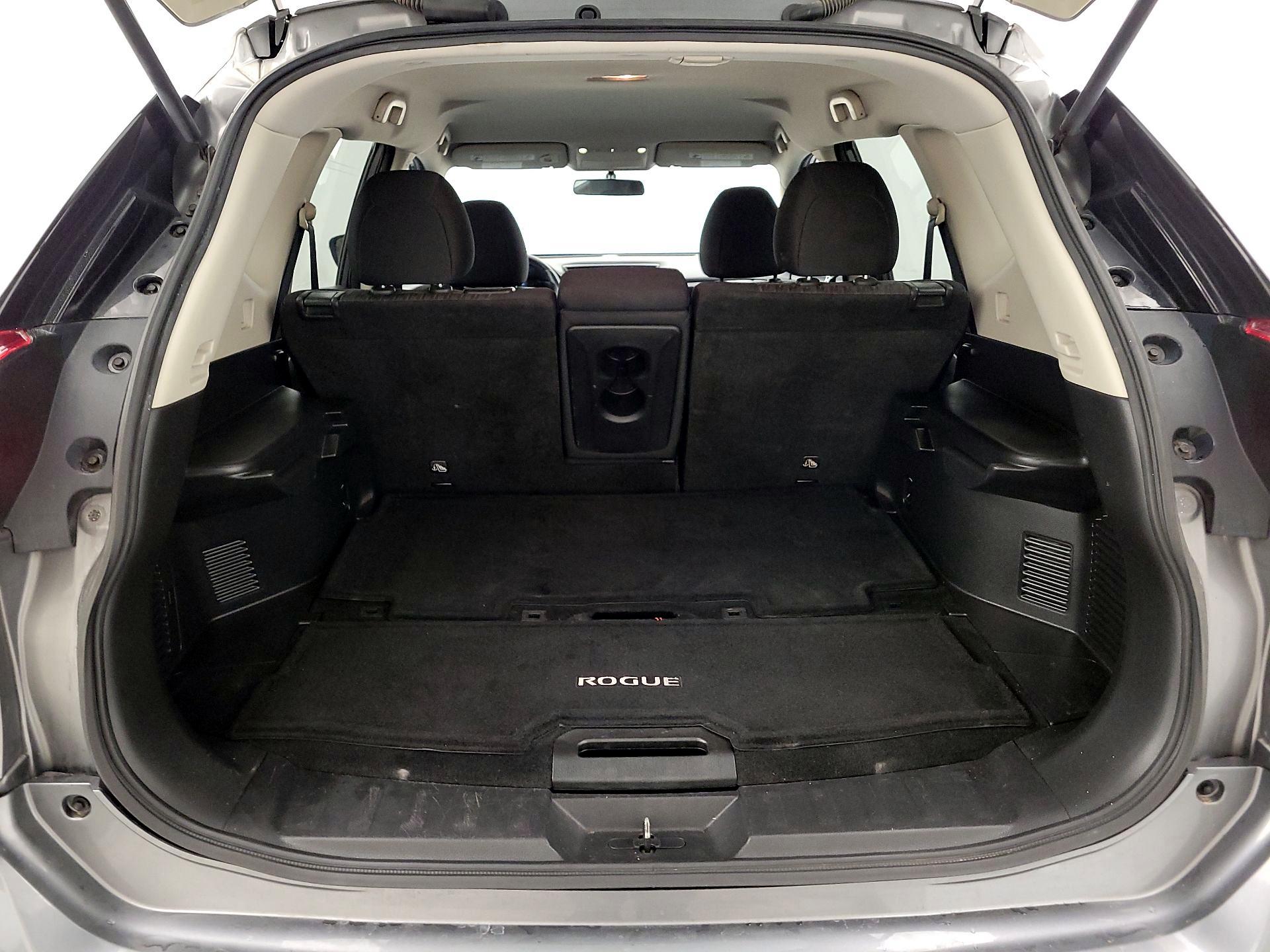 Thumbnail: 2017 Nissan Rogue - 20