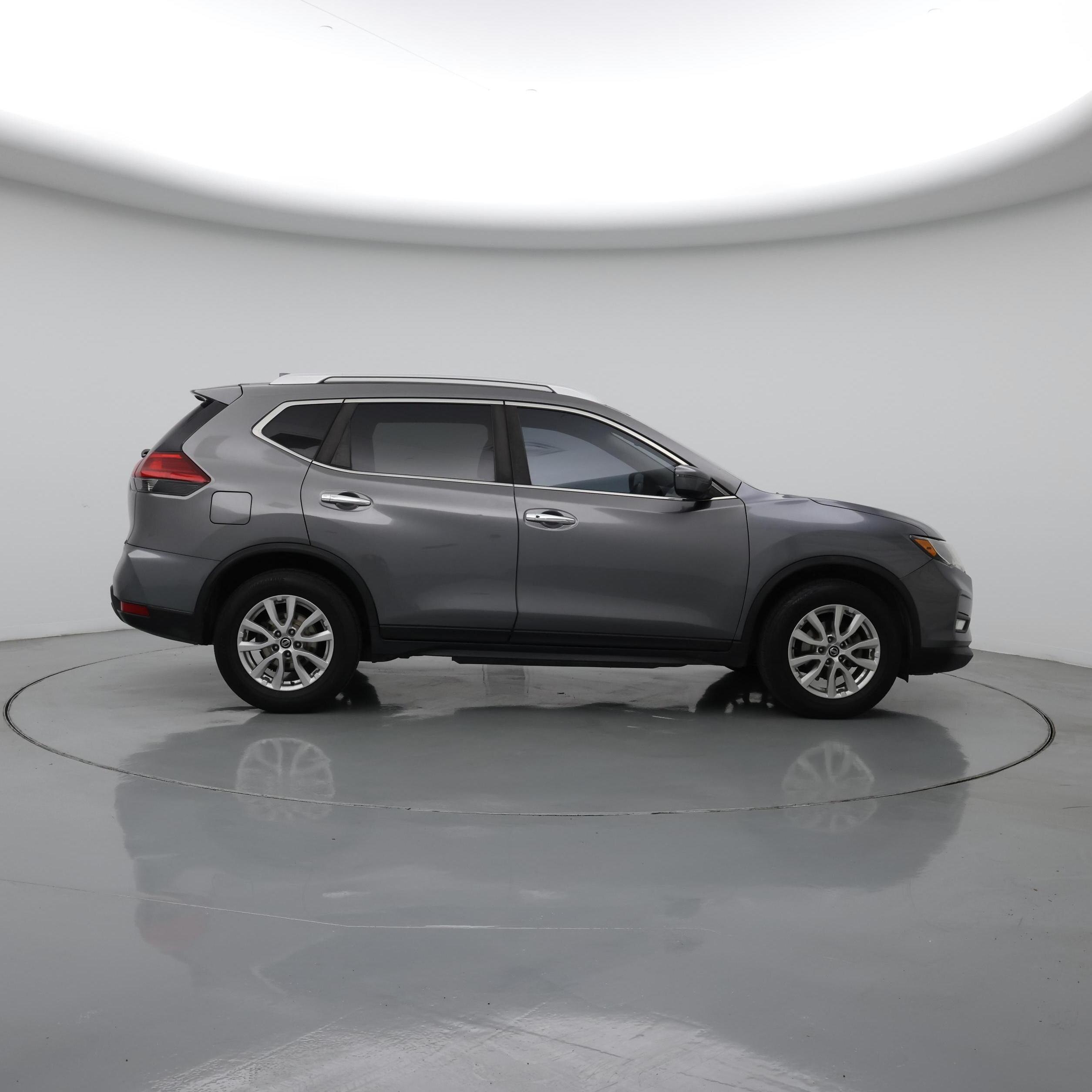 Thumbnail: 2017 Nissan Rogue - 7