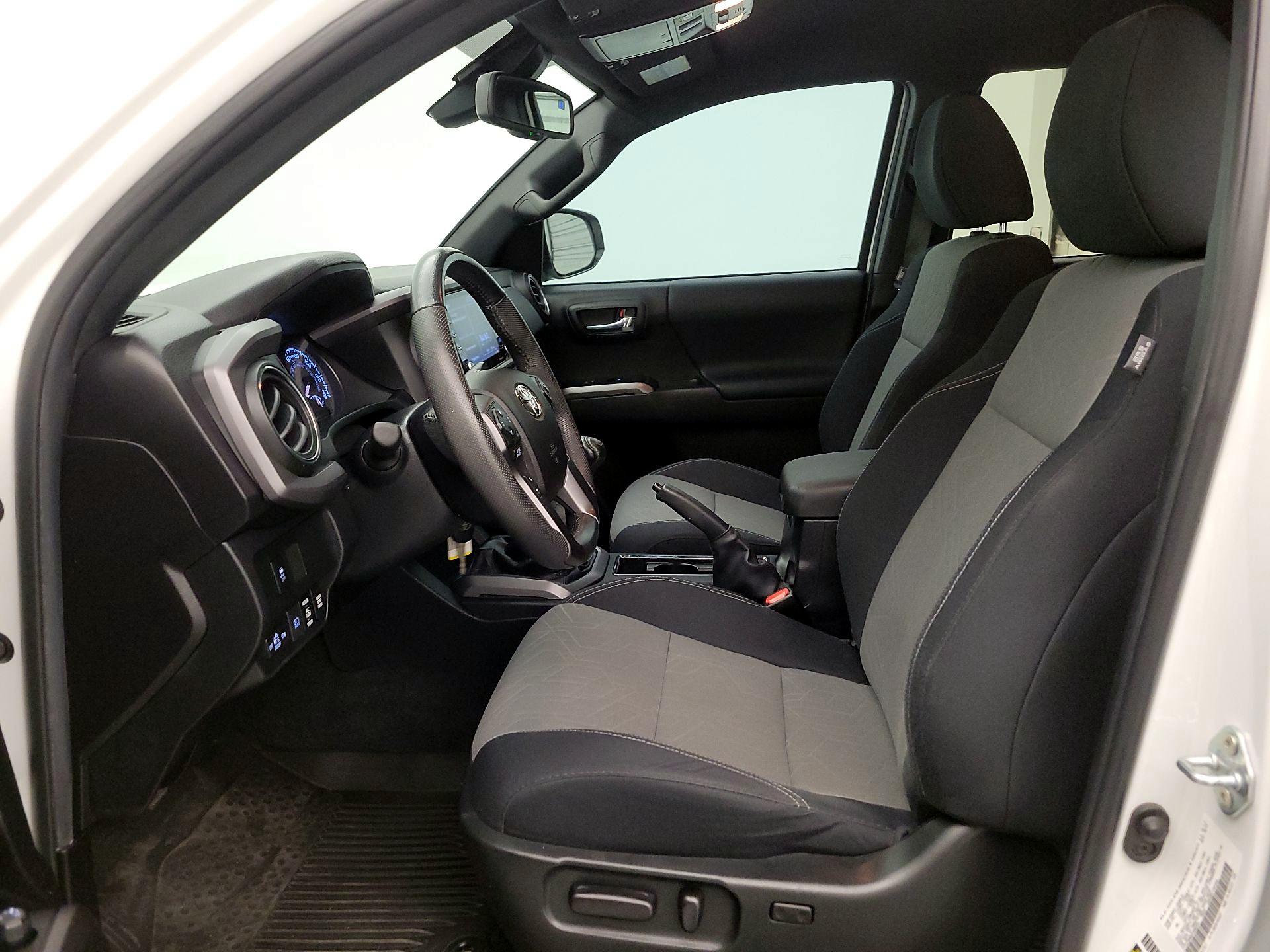 Thumbnail: 2022 Toyota Tacoma - 11