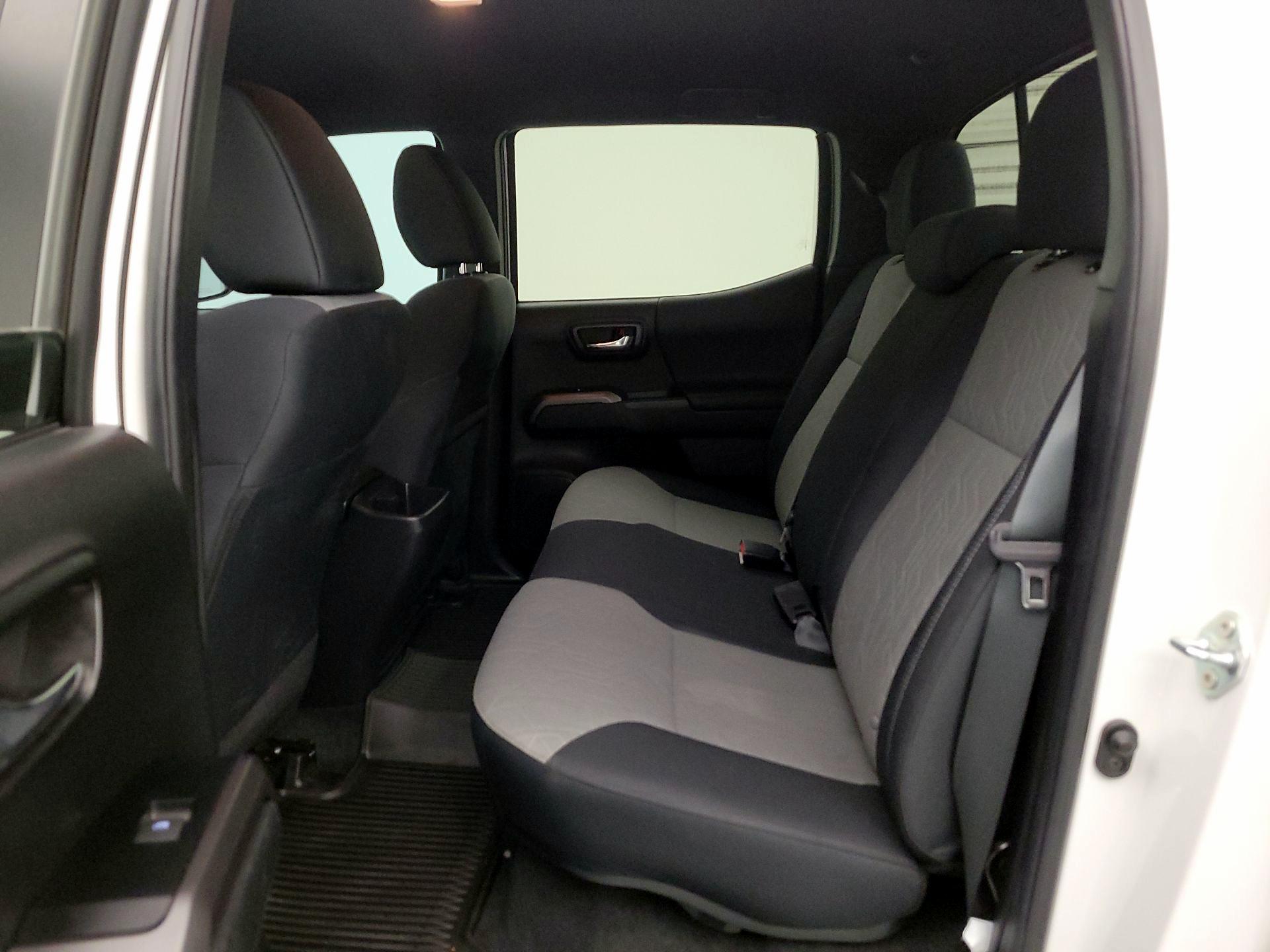 Thumbnail: 2022 Toyota Tacoma - 19