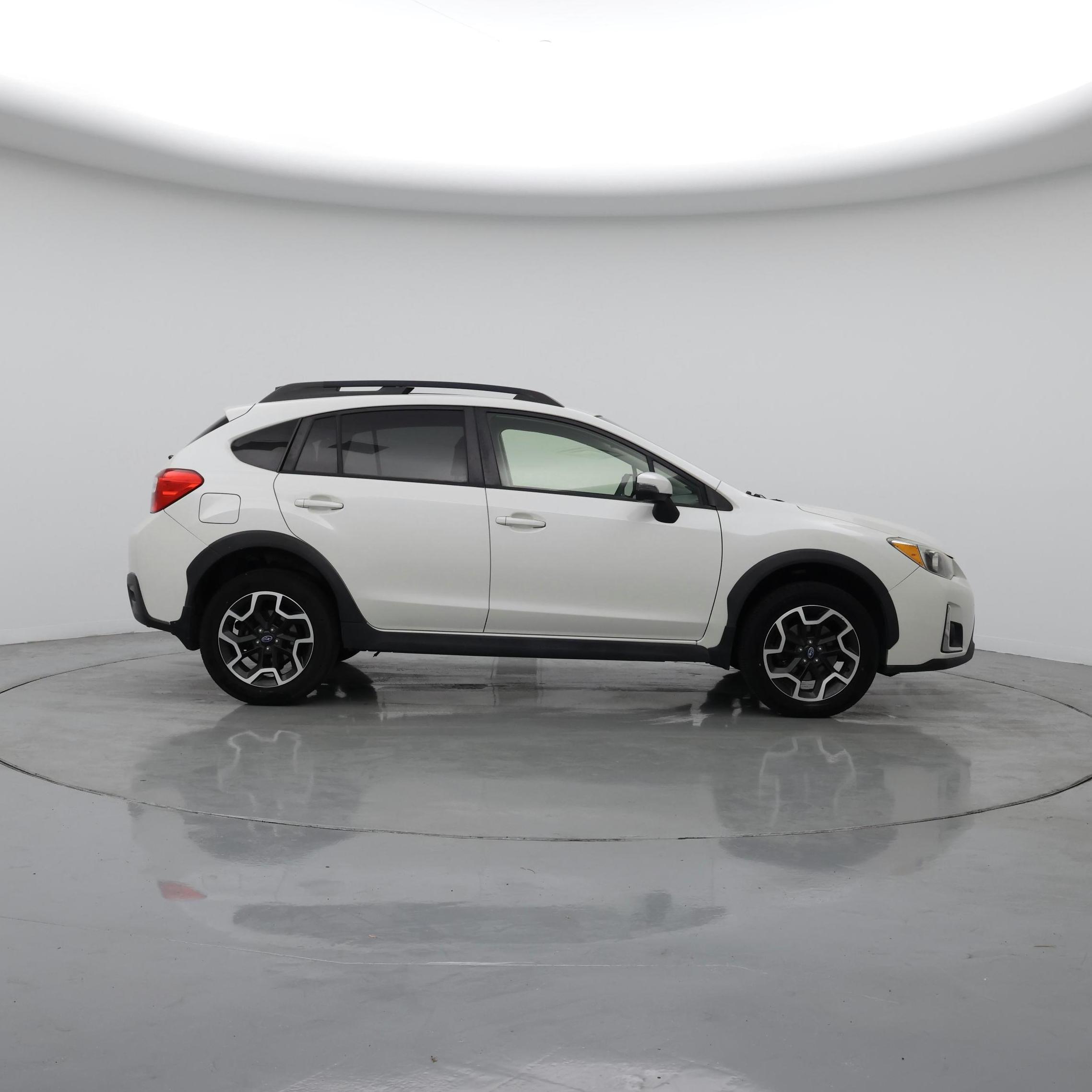 Thumbnail: 2017 Subaru Crosstrek - 7