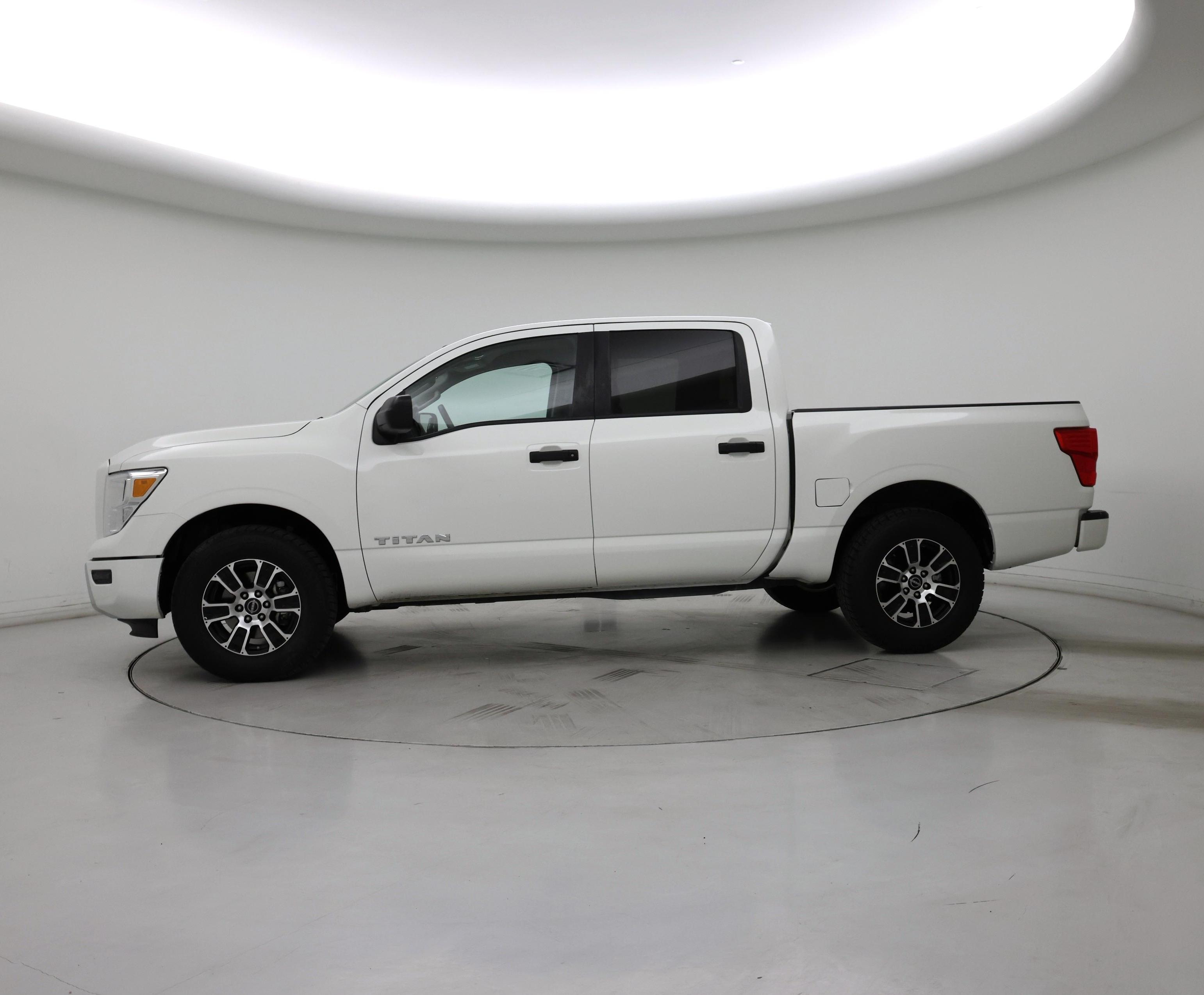 Thumbnail: 2023 Nissan Titan - 3