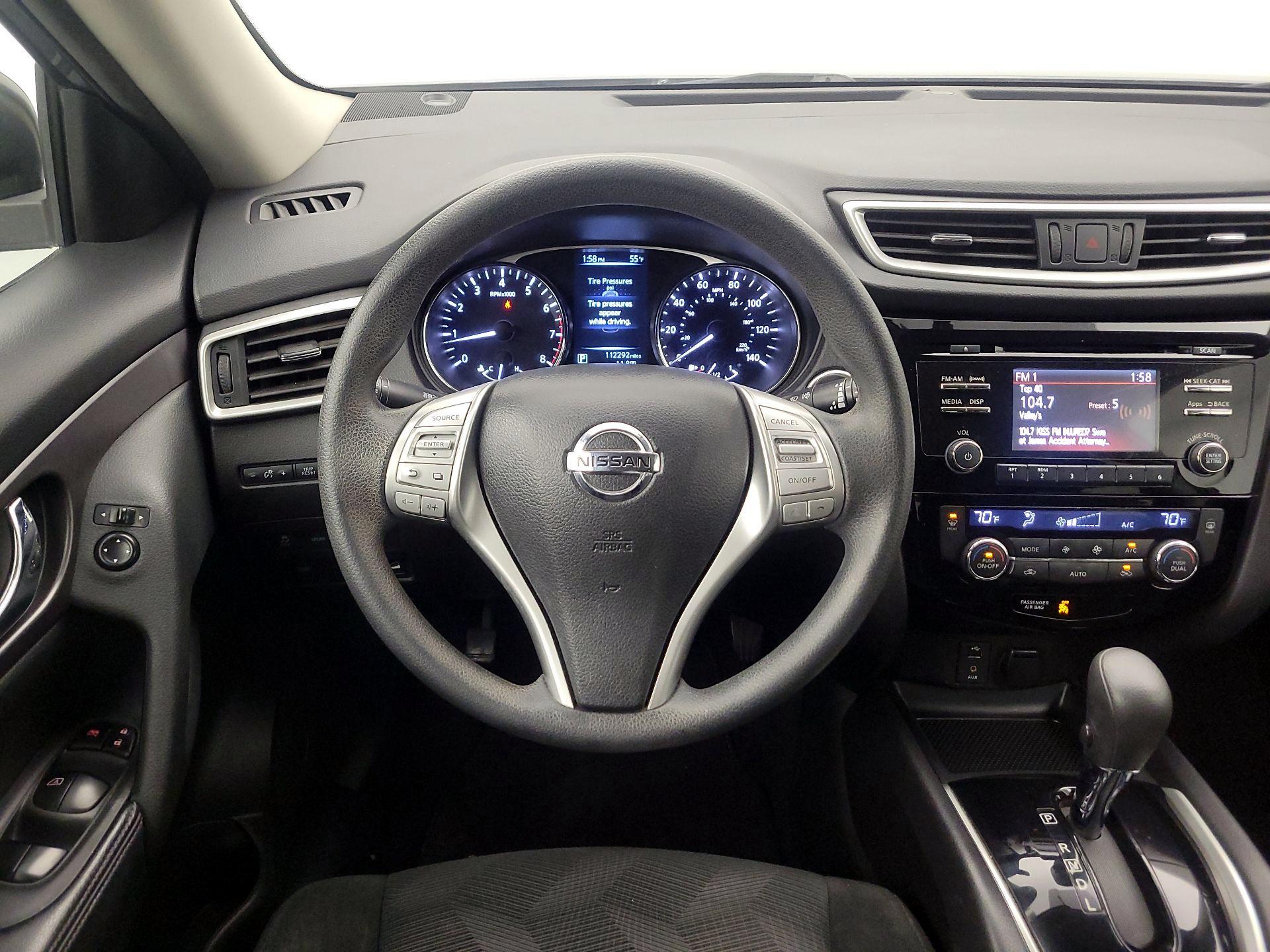 Thumbnail: 2015 Nissan Rogue - 10