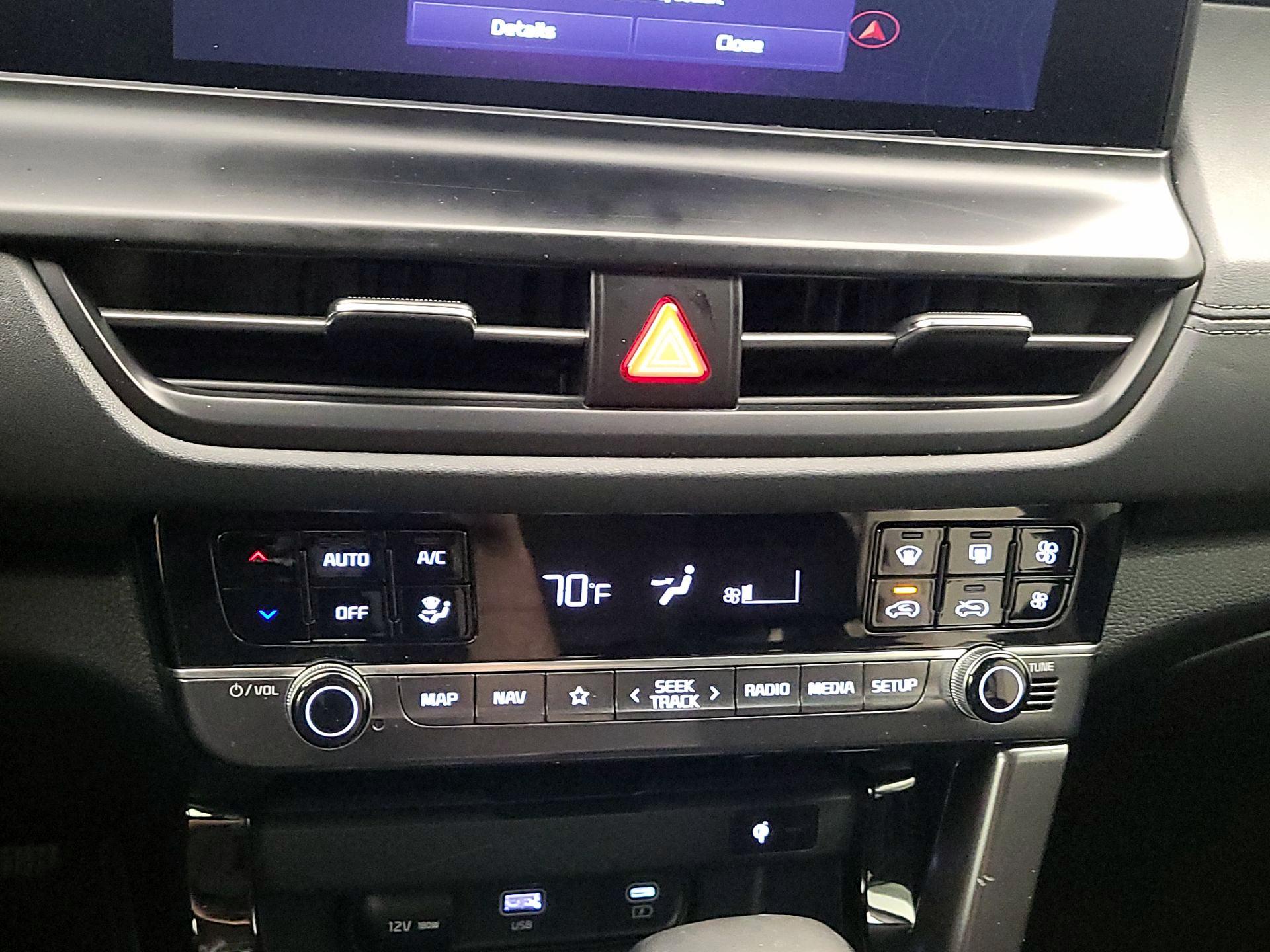 Thumbnail: 2024 Kia Seltos - 17