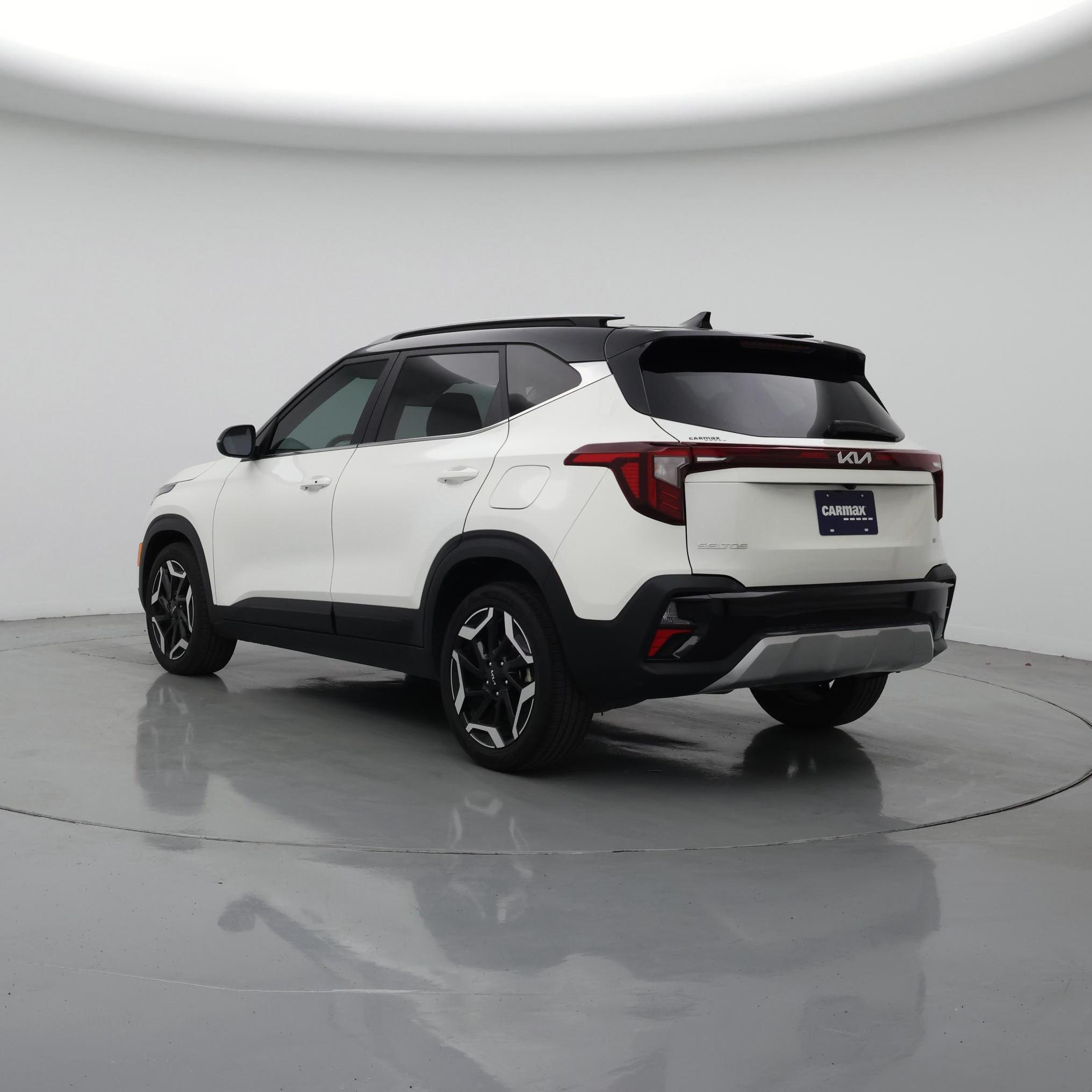 Thumbnail: 2024 Kia Seltos - 2