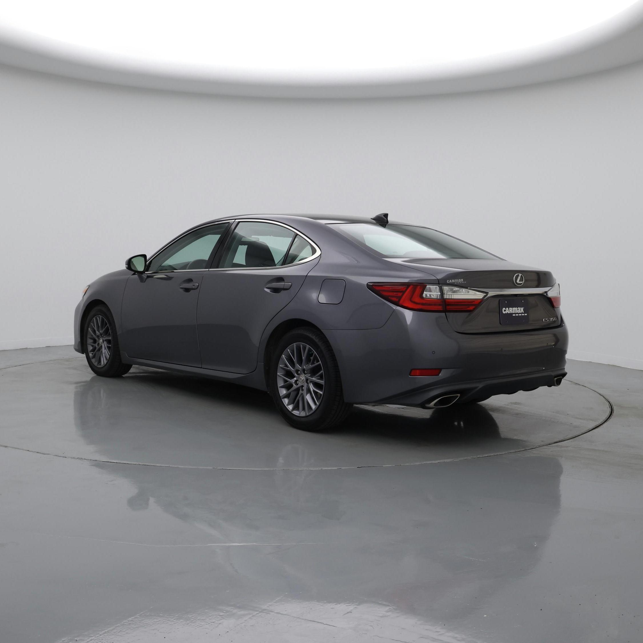 Thumbnail: 2018 Lexus ES - 2