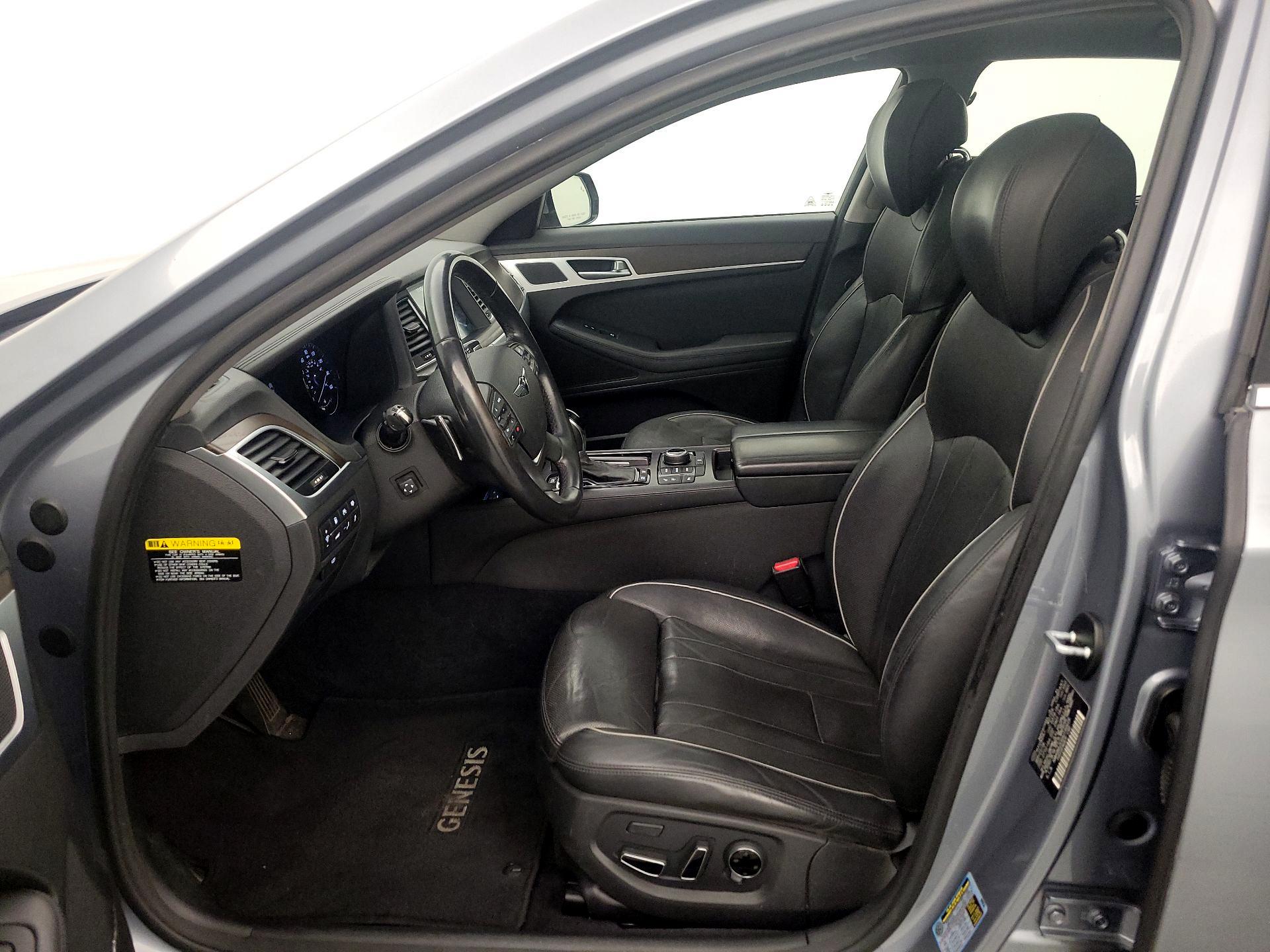 Thumbnail: 2017 Genesis G80 - 11