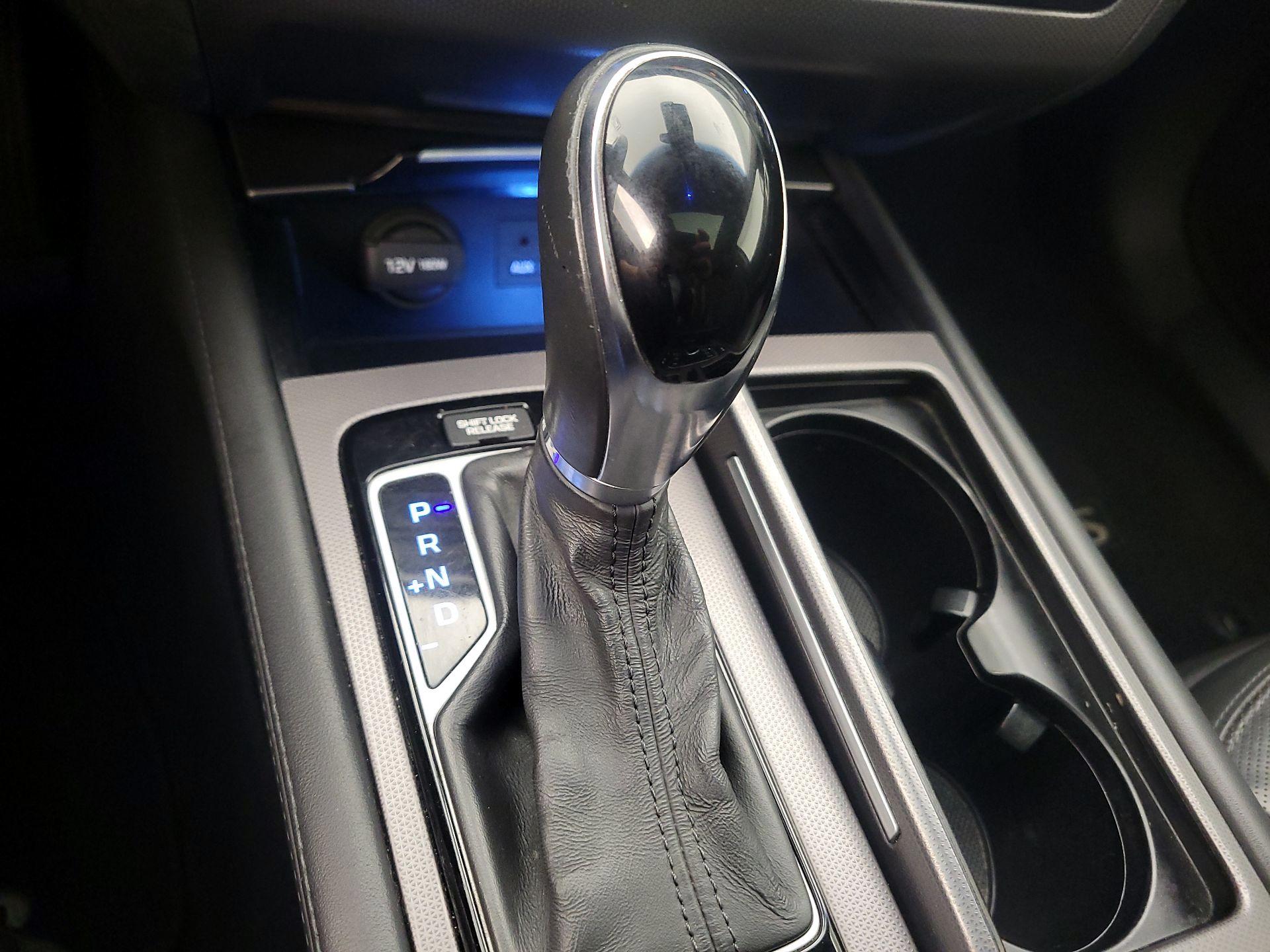 Thumbnail: 2017 Genesis G80 - 18