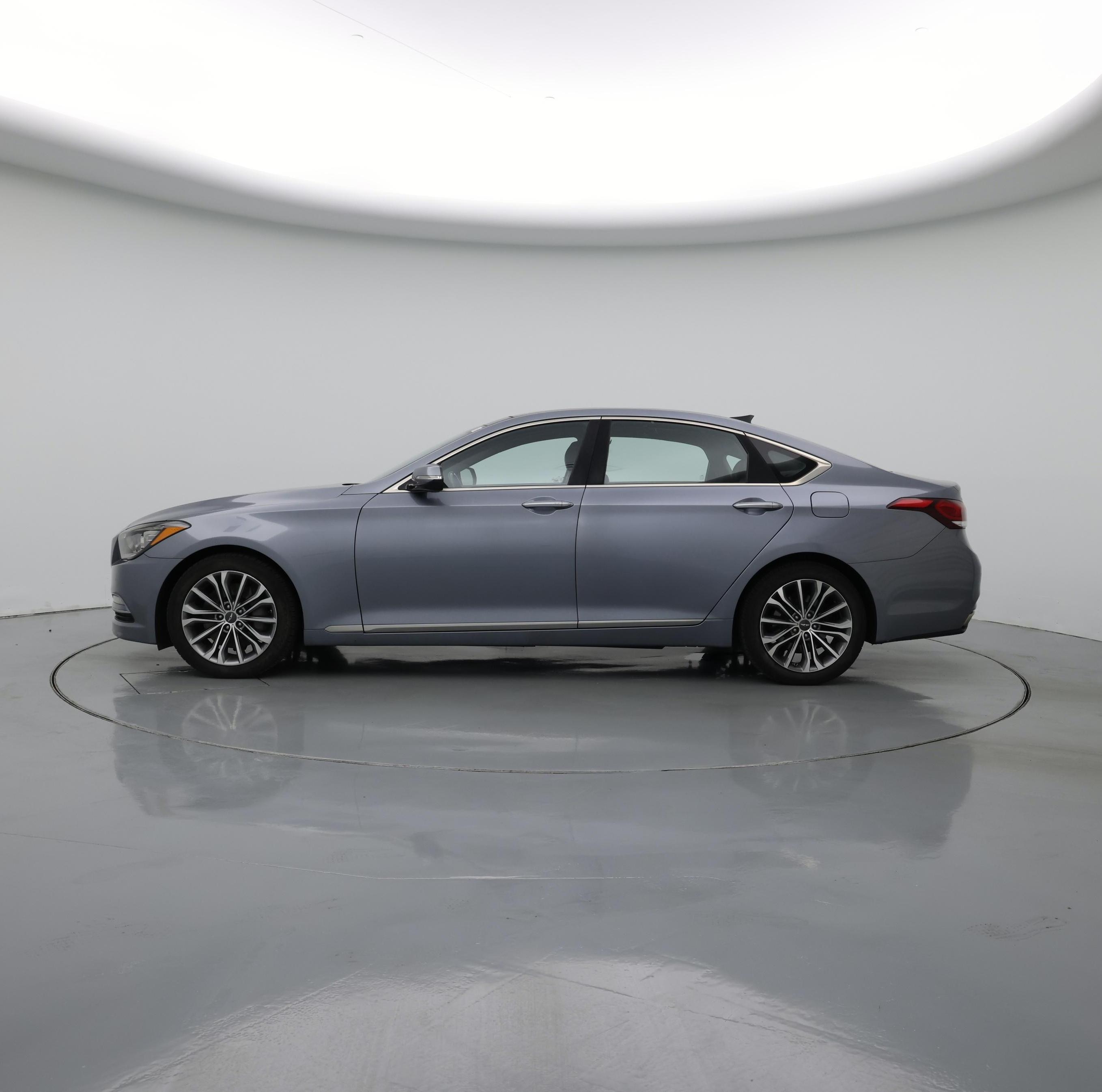 Thumbnail: 2017 Genesis G80 - 3