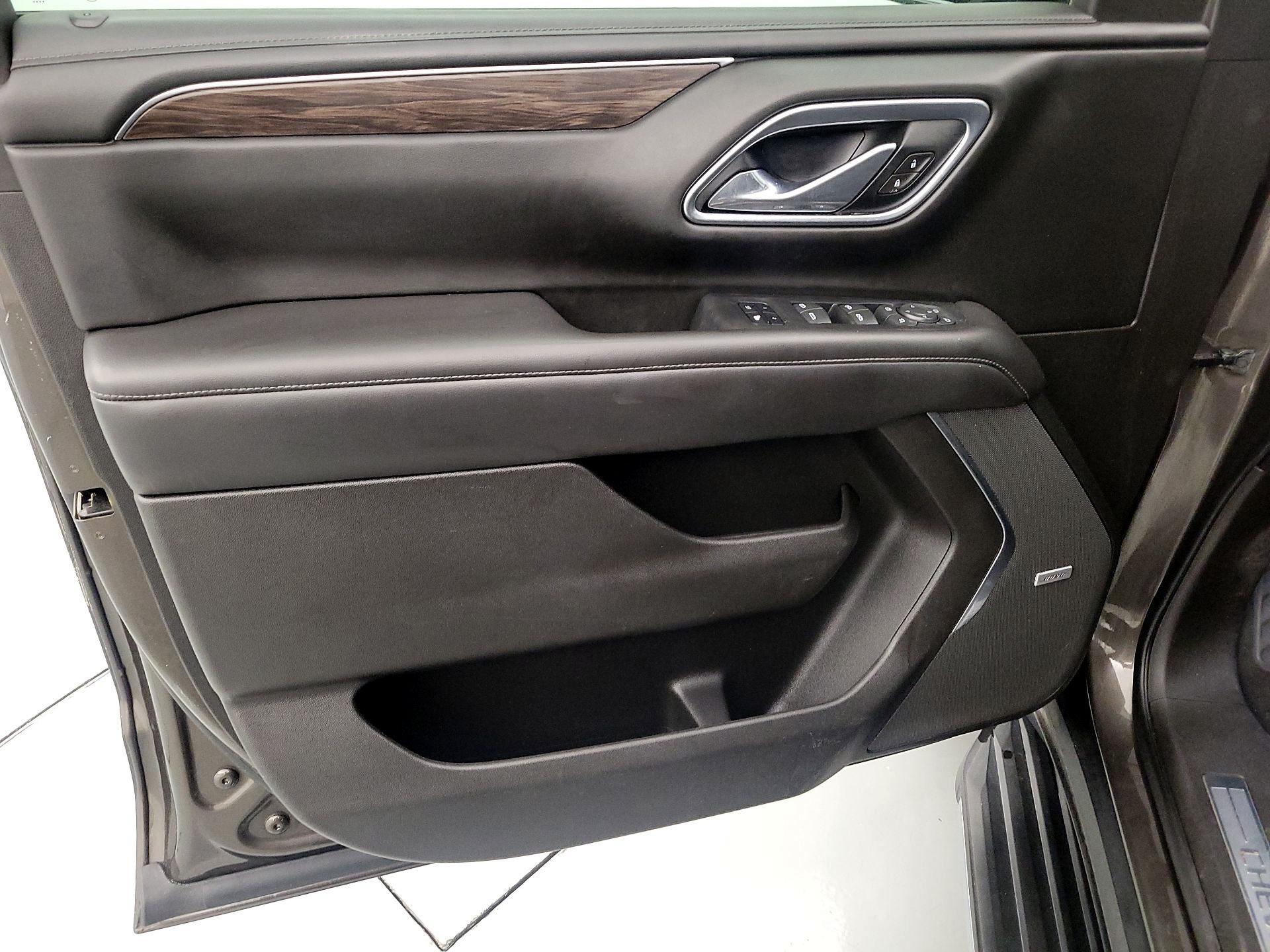 Thumbnail: 2021 Chevrolet Tahoe - 12