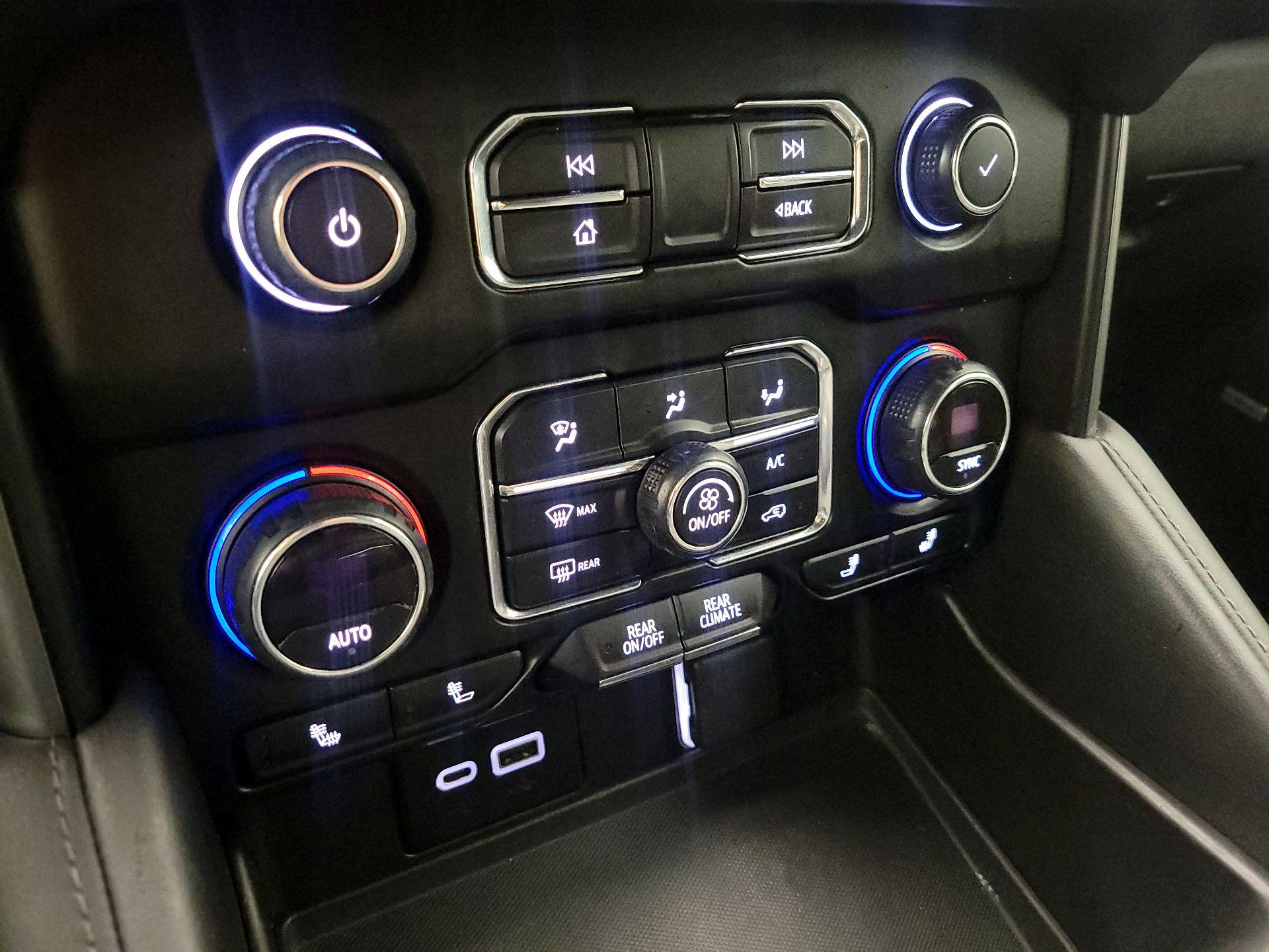 Thumbnail: 2021 Chevrolet Tahoe - 16