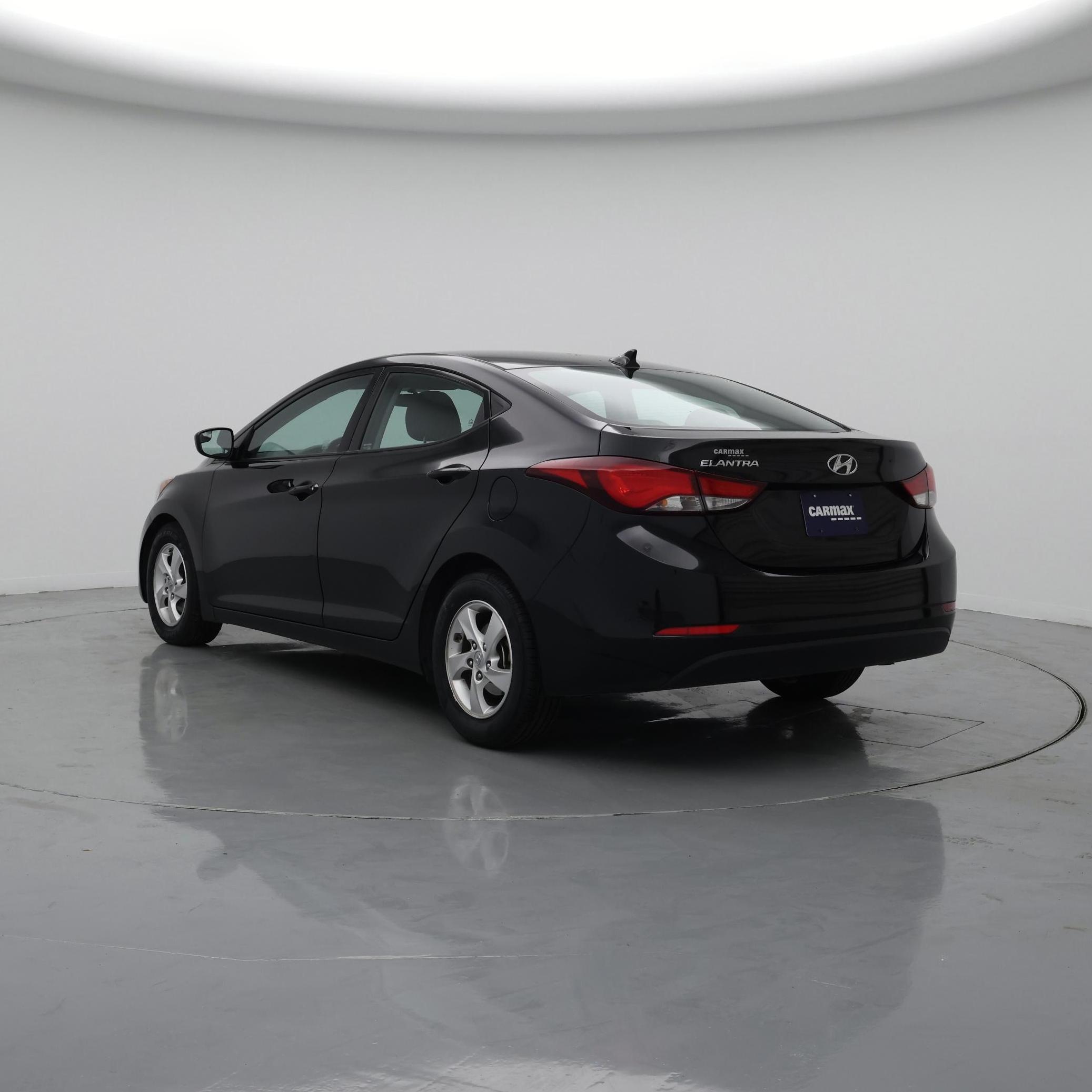 Thumbnail: 2015 Hyundai Elantra - 2