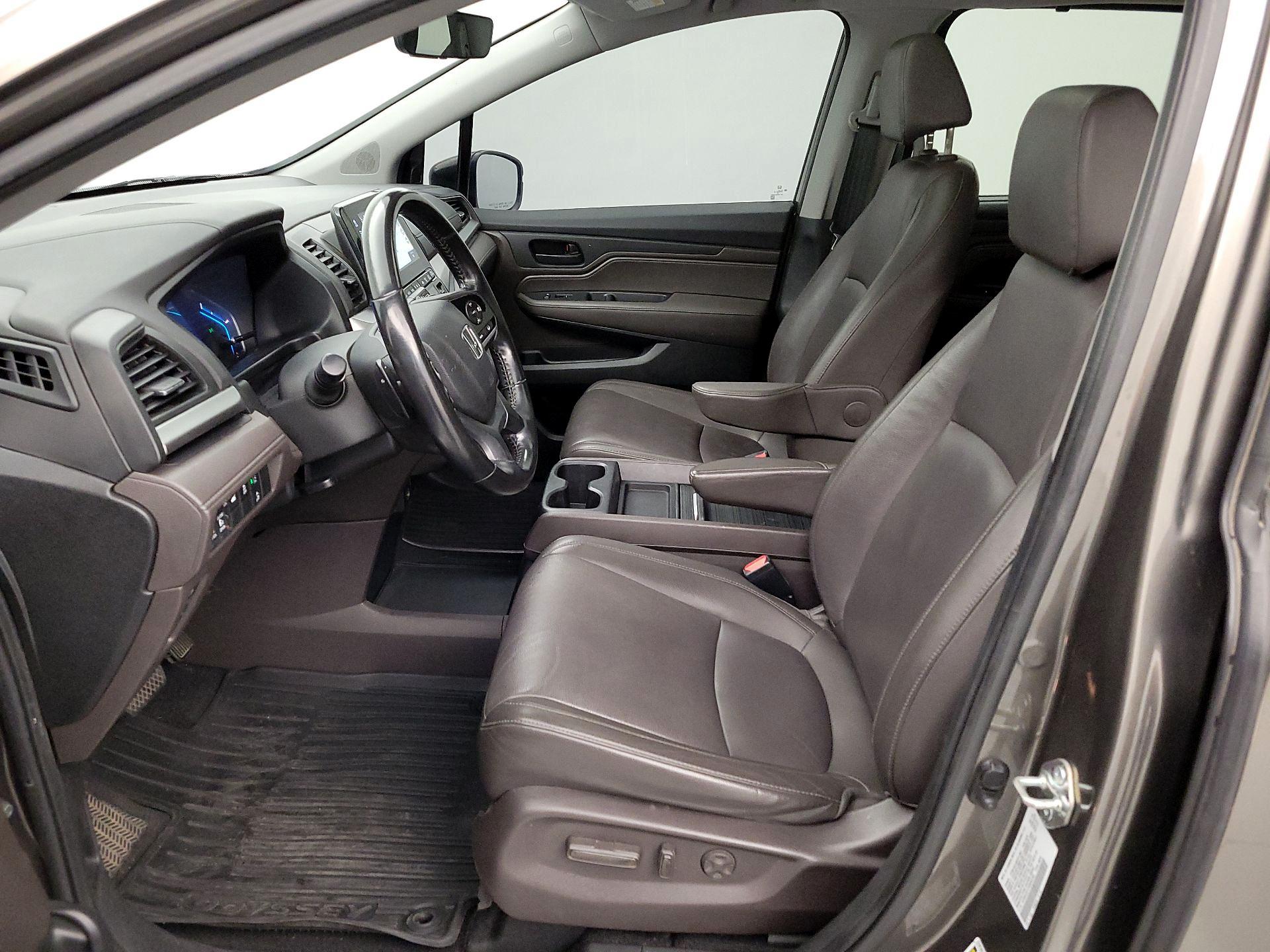 Thumbnail: 2019 Honda Odyssey - 11