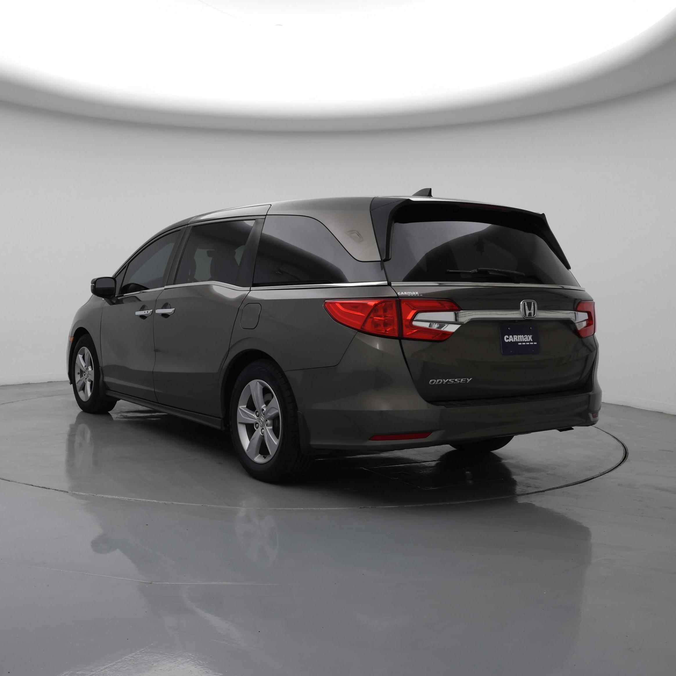 Thumbnail: 2019 Honda Odyssey - 2