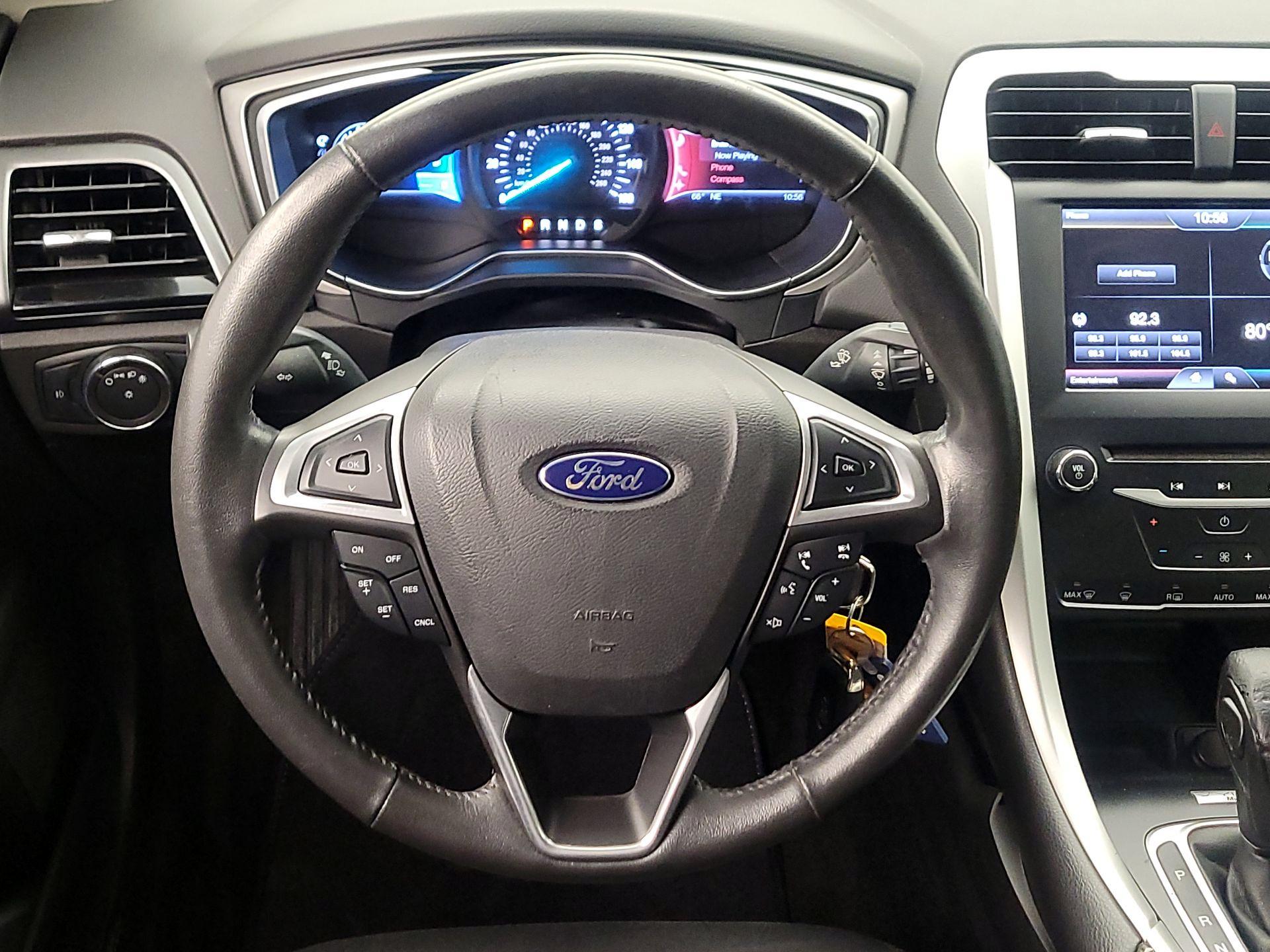 Thumbnail: 2014 Ford Fusion - 10