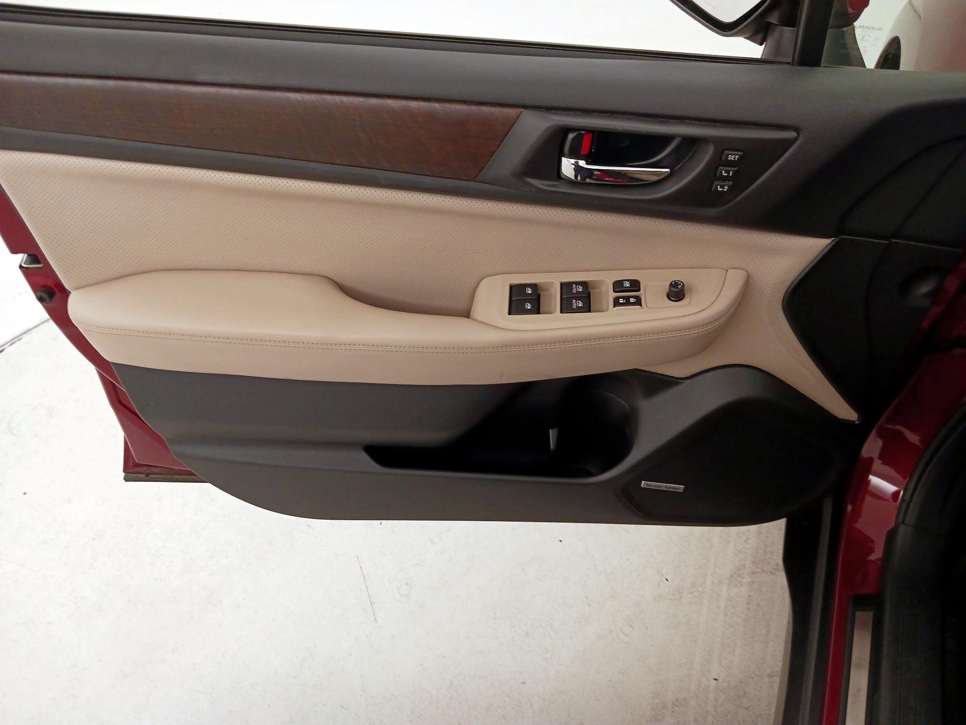 Thumbnail: 2015 Subaru Outback - 12