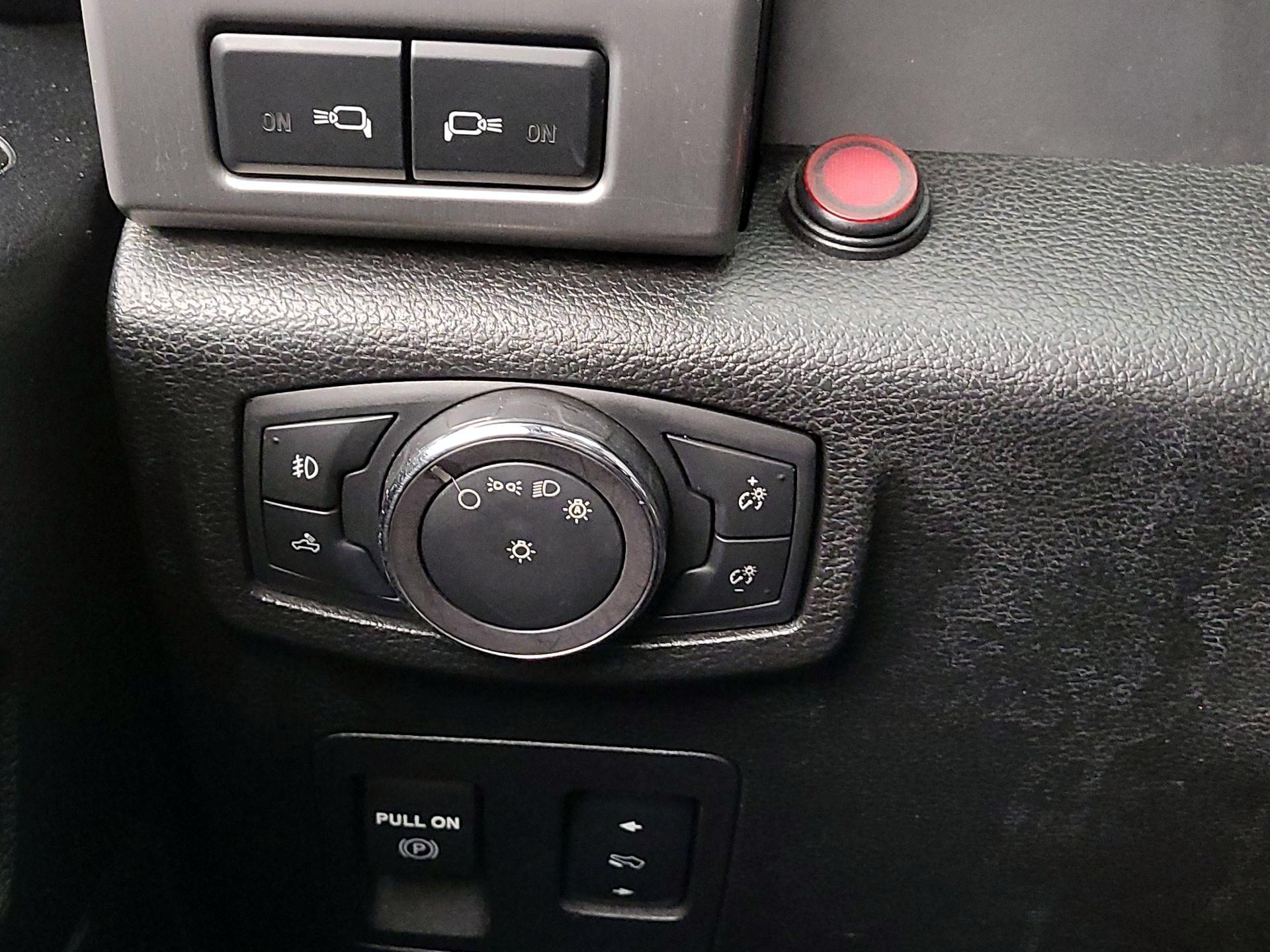 Thumbnail: 2018 Ford F-150 - 13