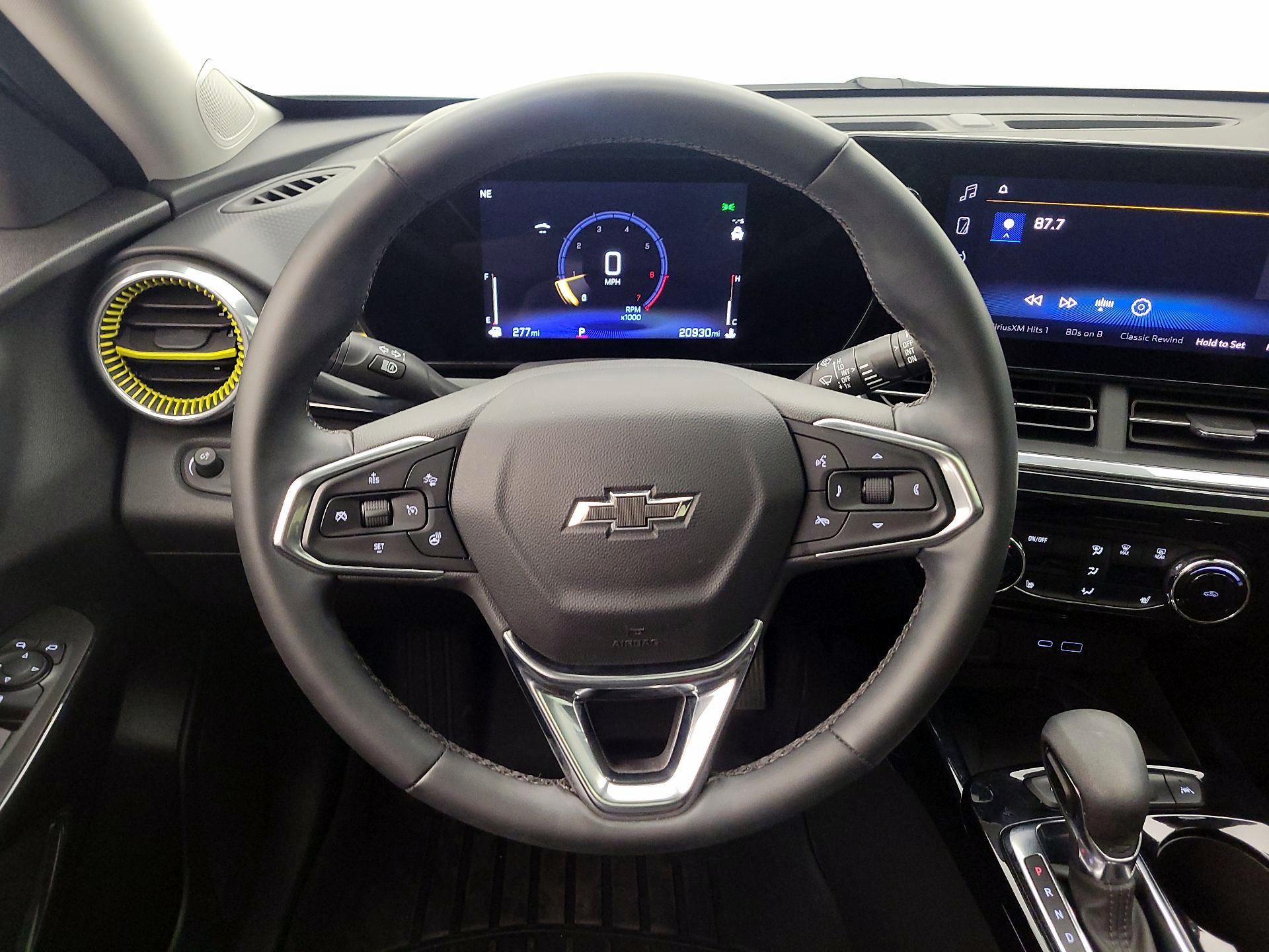 Thumbnail: 2024 Chevrolet Trax - 10