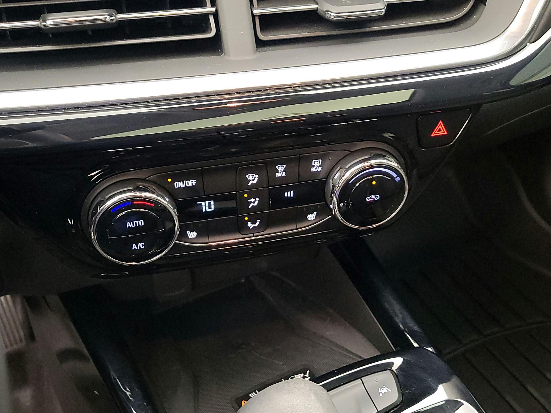 Thumbnail: 2024 Chevrolet Trax - 16