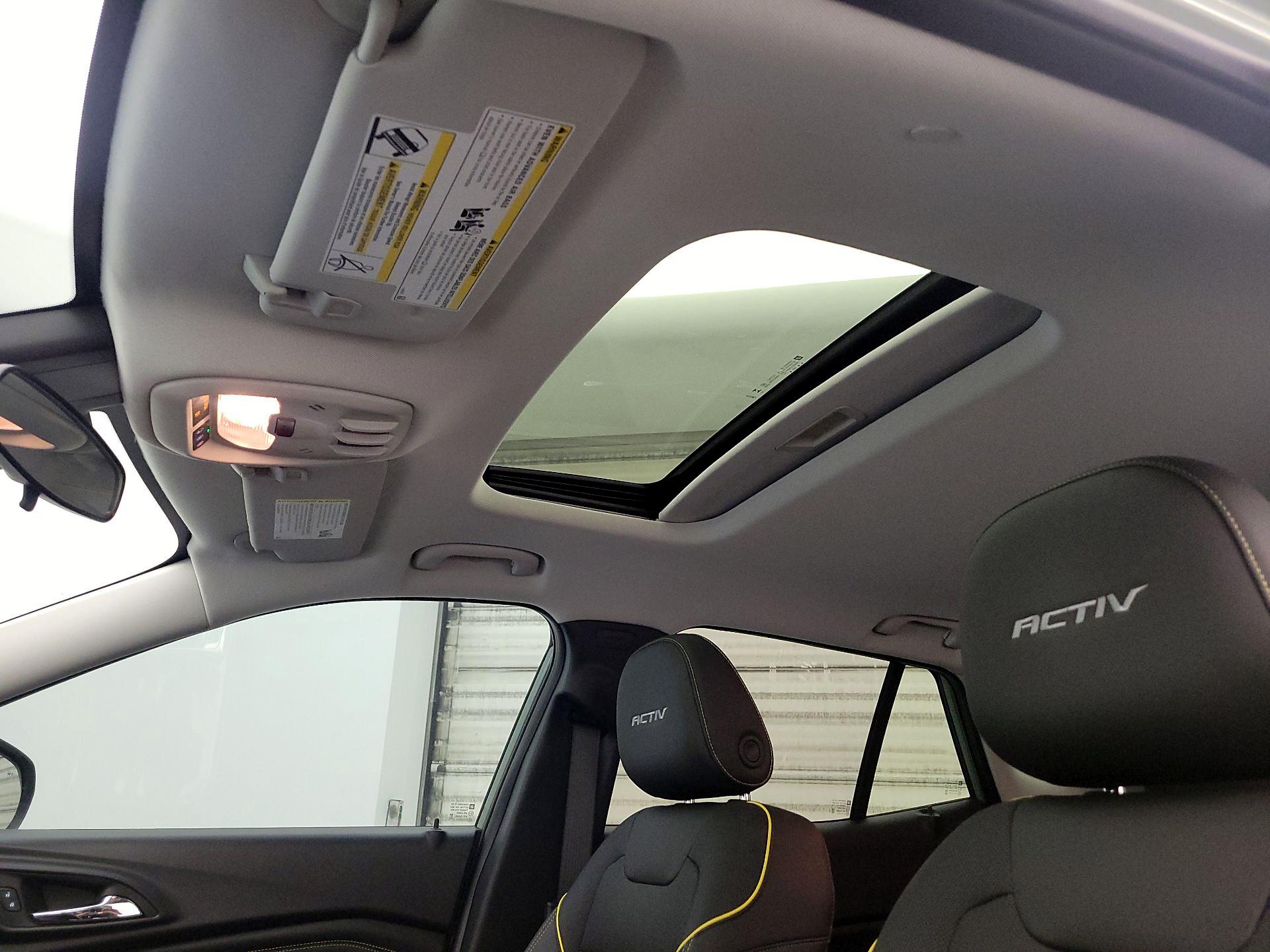 Thumbnail: 2024 Chevrolet Trax - 19