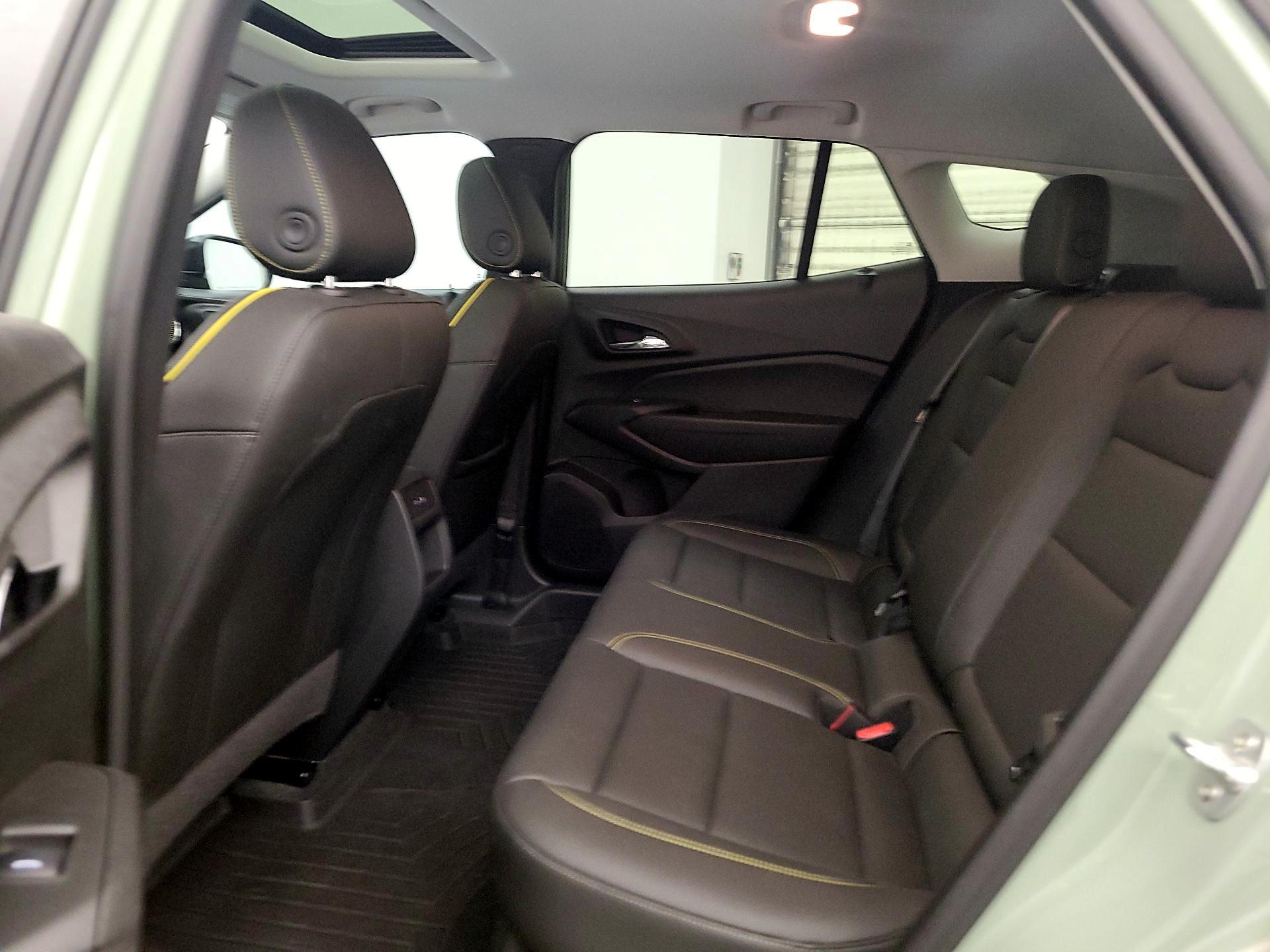 Thumbnail: 2024 Chevrolet Trax - 20