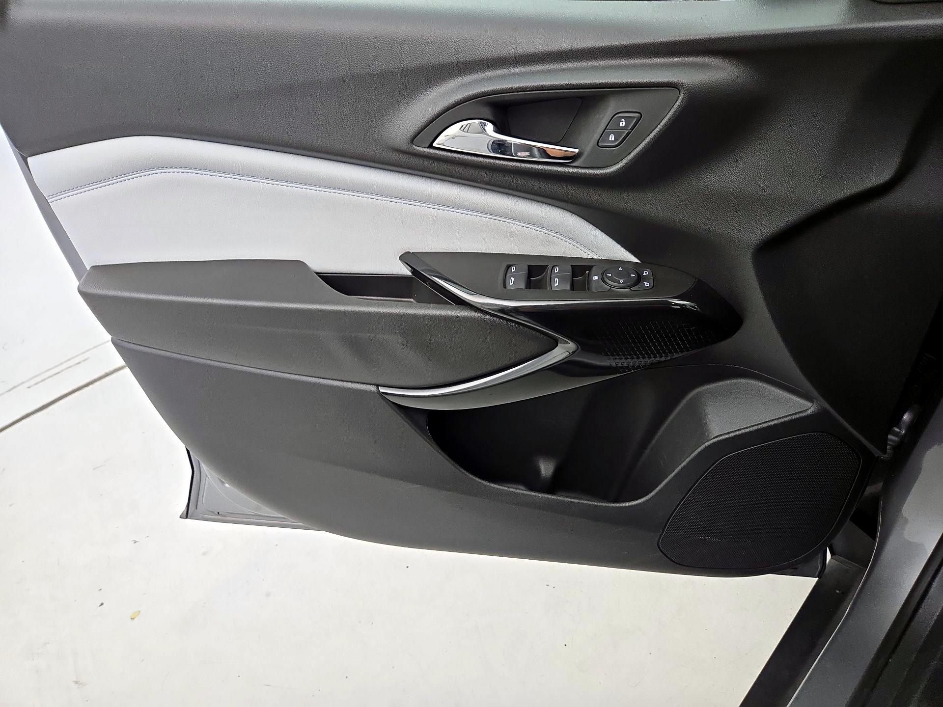 Thumbnail: 2025 Chevrolet Trax - 12