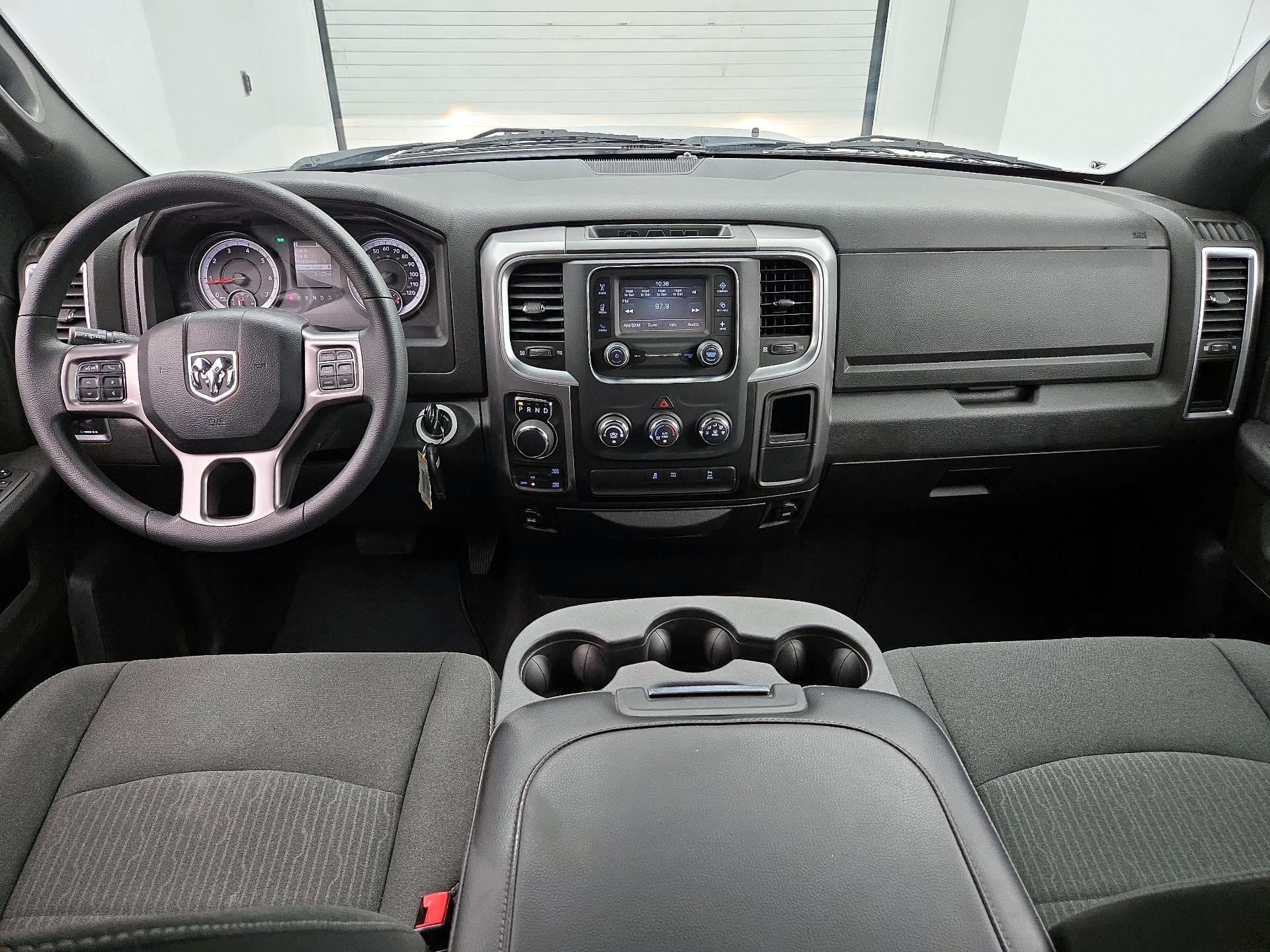 Thumbnail: 2022 RAM 1500 Classic - 9