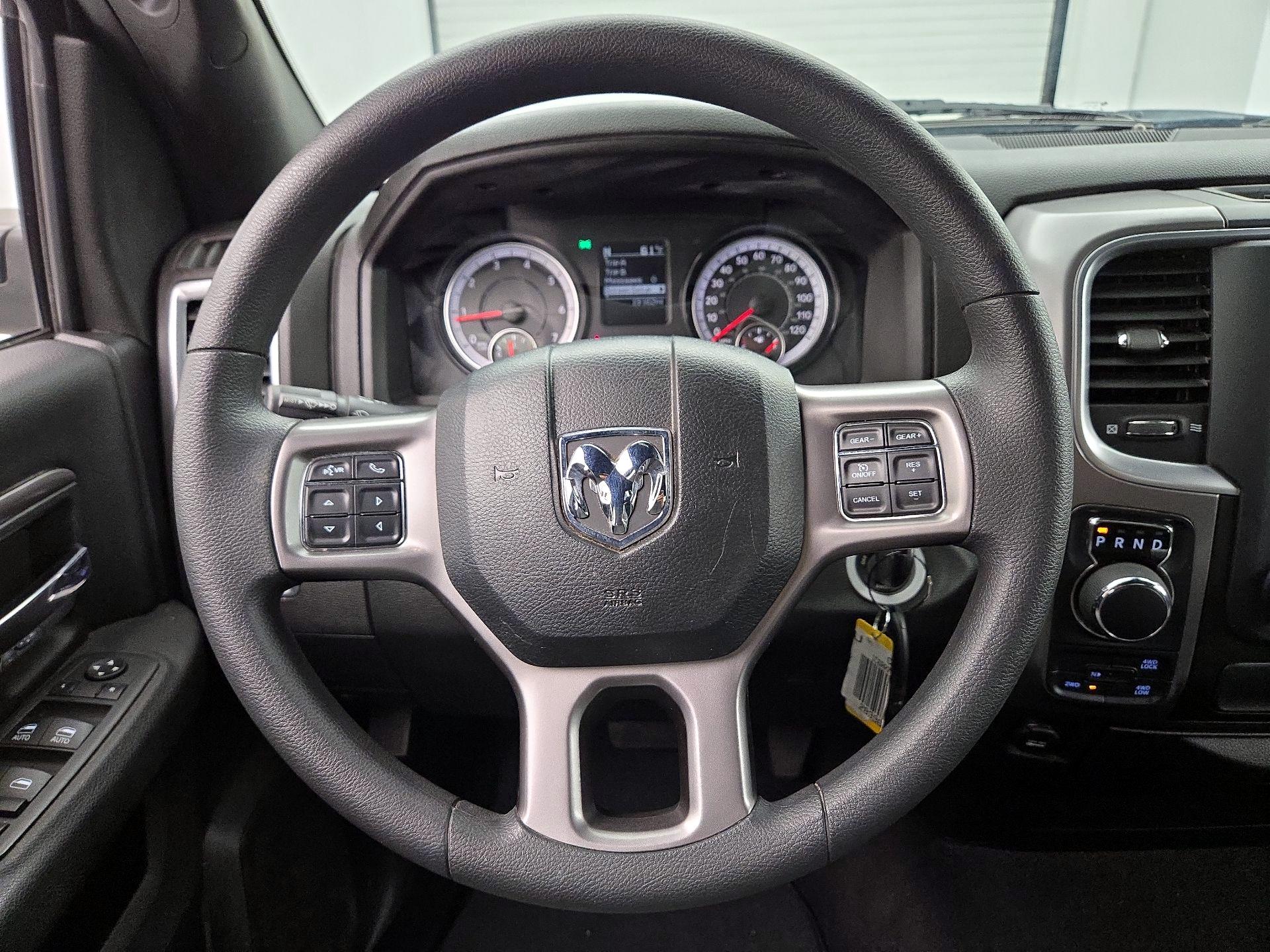 Thumbnail: 2022 RAM 1500 Classic - 10