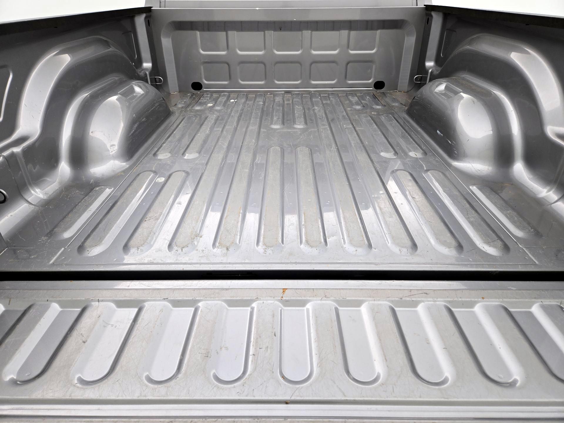 Thumbnail: 2022 RAM 1500 Classic - 19