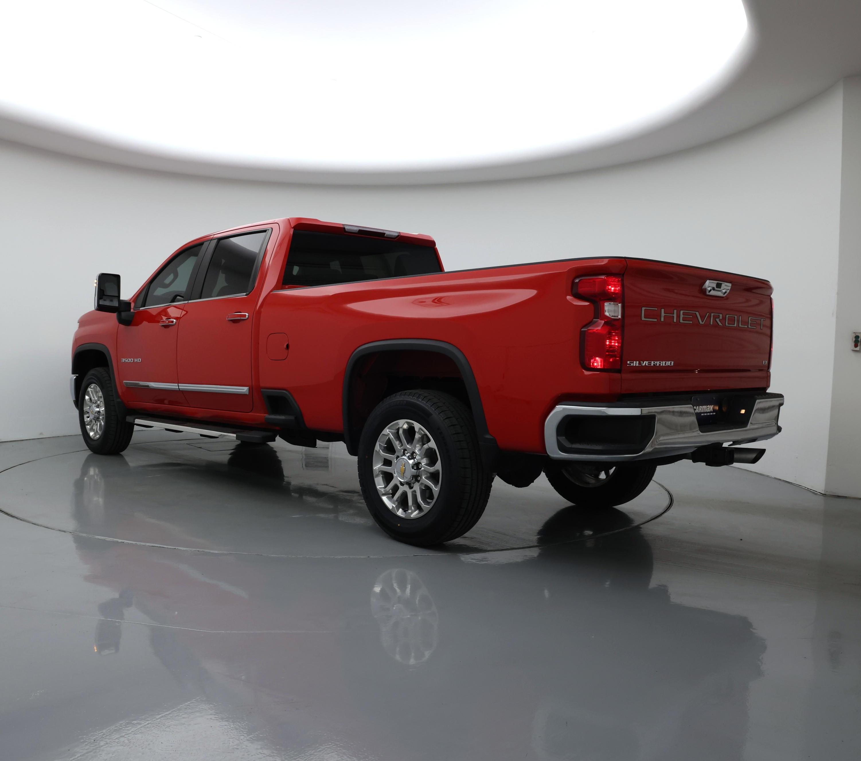 Thumbnail: 2024 Chevrolet Silverado 3500 - 2