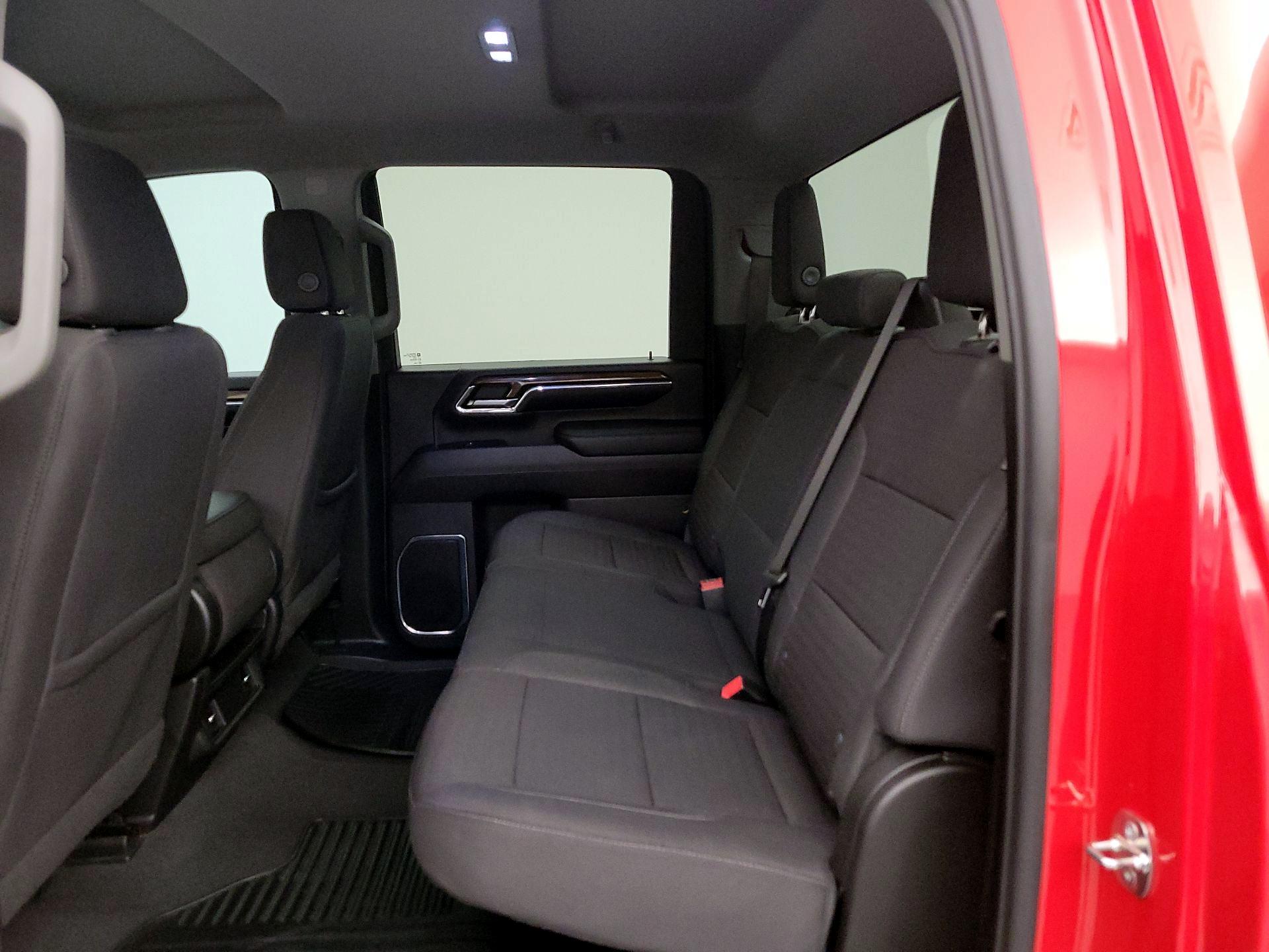 Thumbnail: 2024 Chevrolet Silverado 3500 - 19