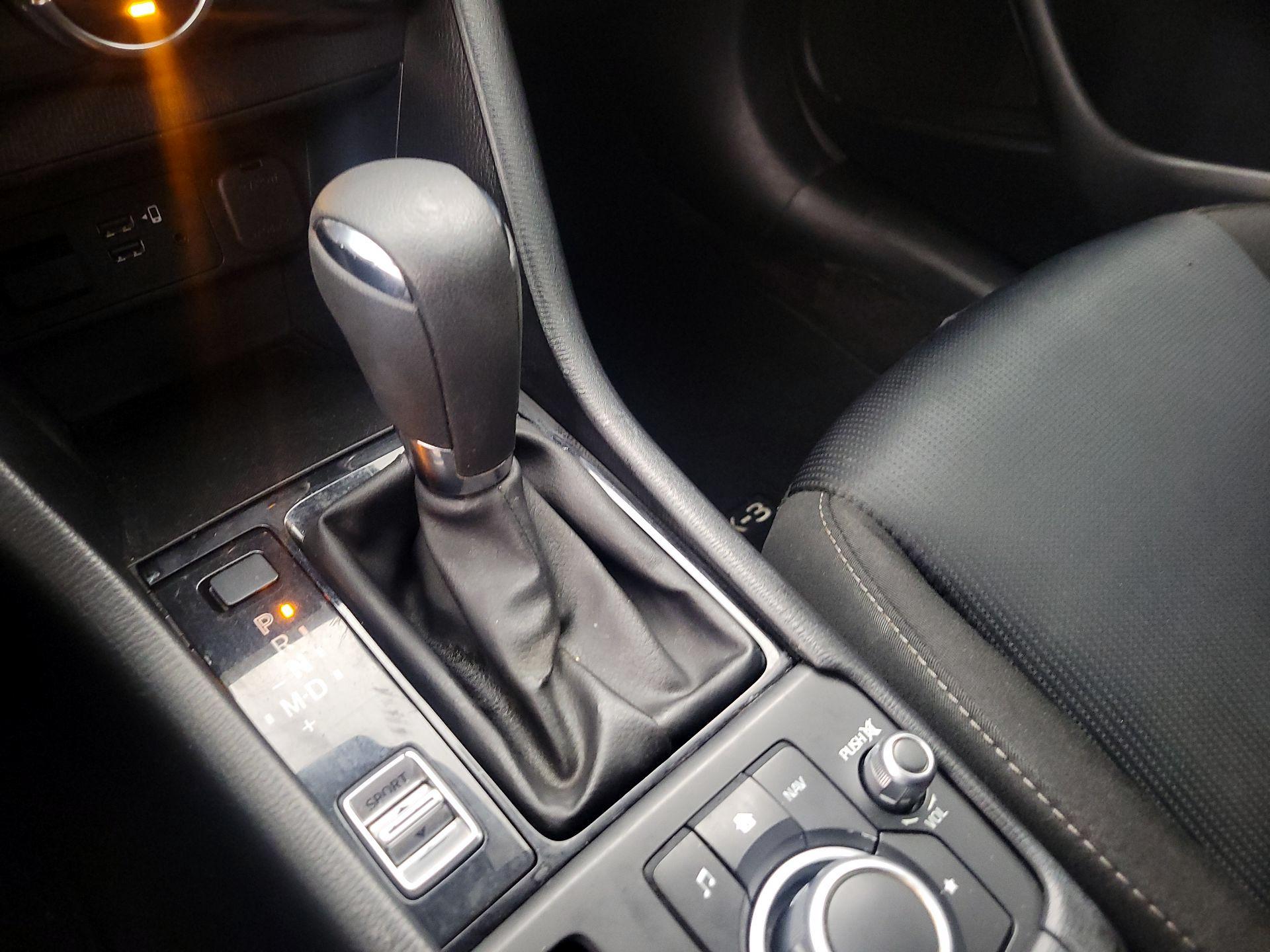 Thumbnail: 2021 Mazda CX-3 - 18