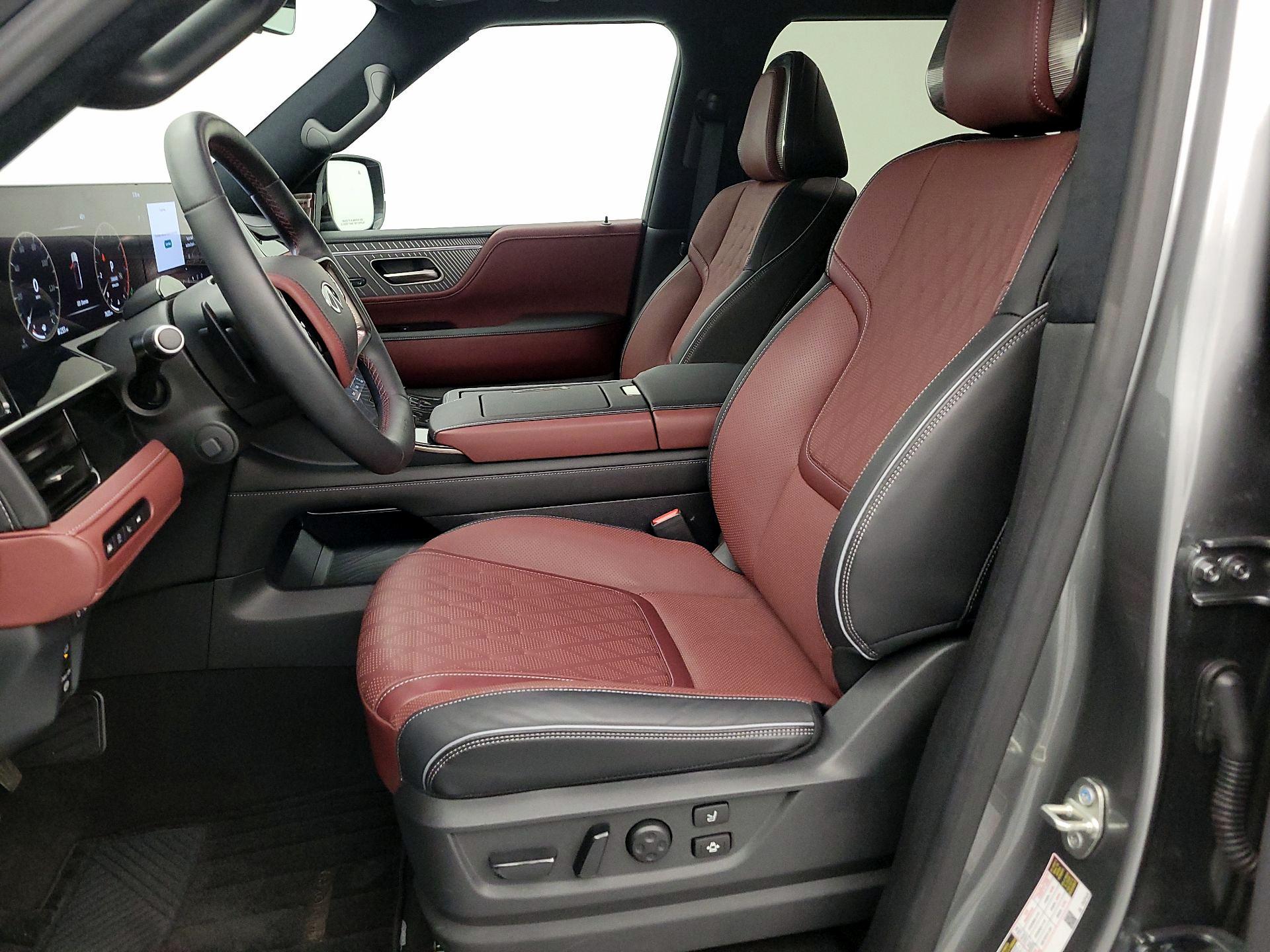 Thumbnail: 2025 INFINITI QX80 - 11