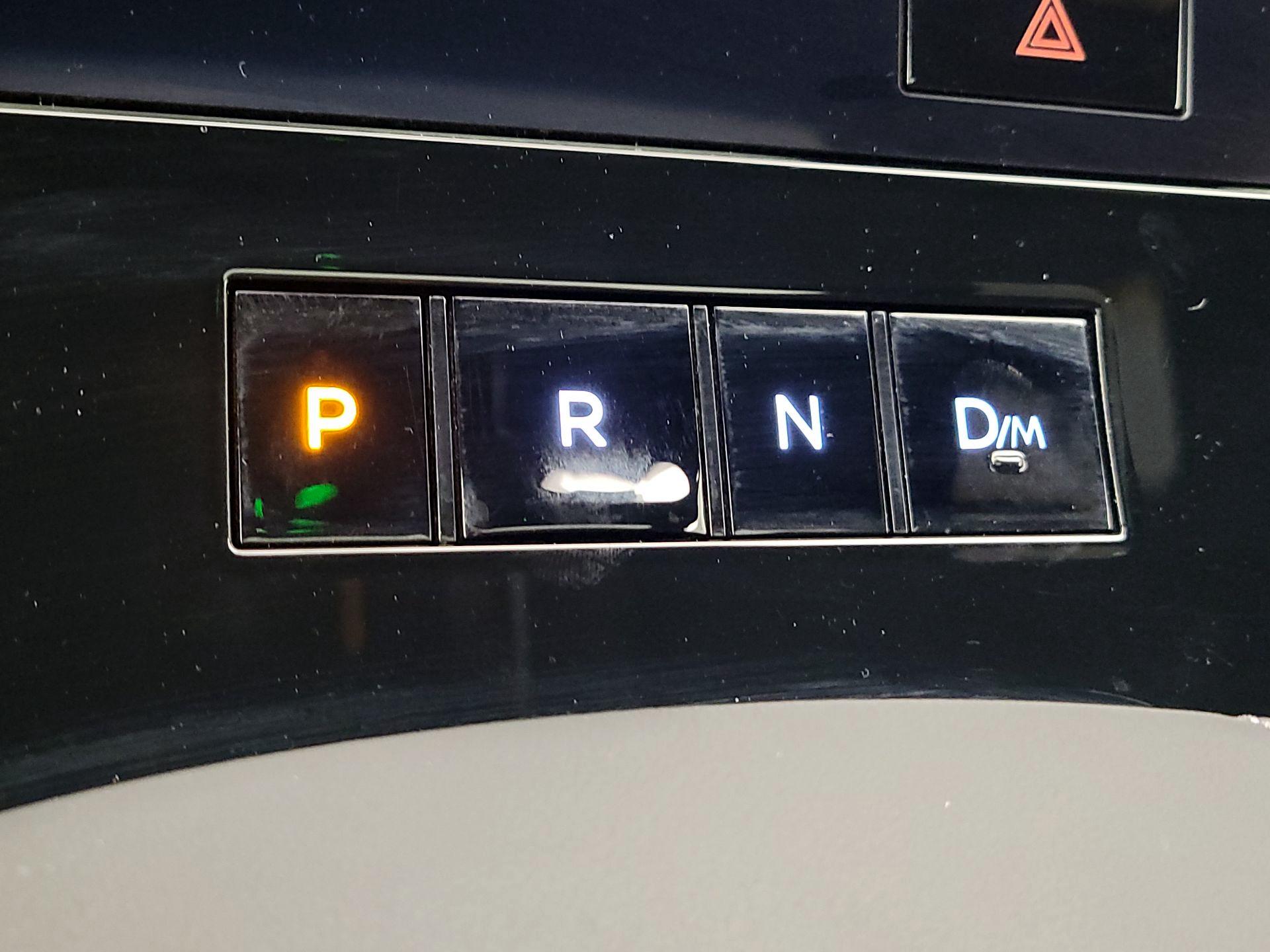 Thumbnail: 2025 INFINITI QX80 - 18