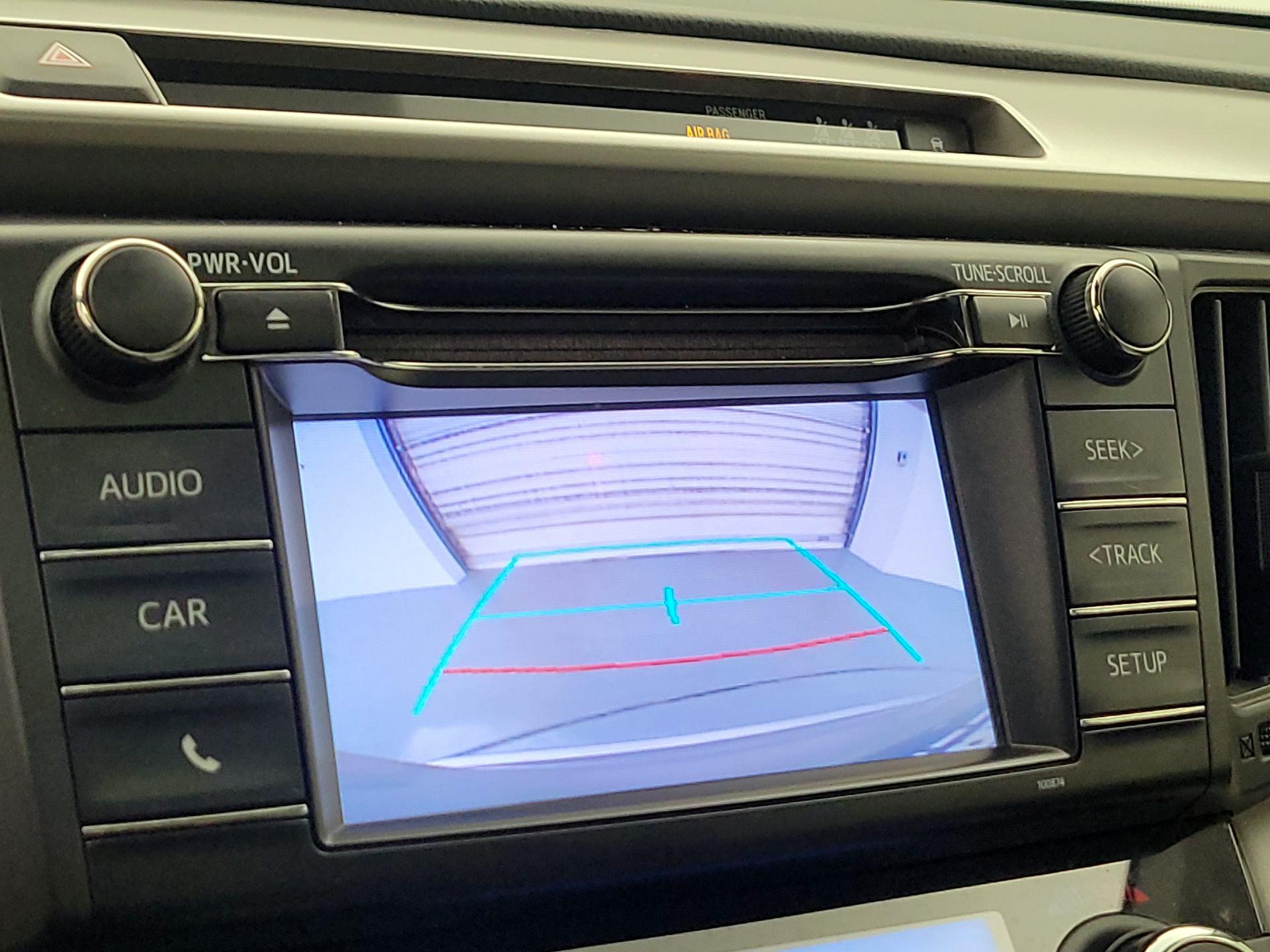 Thumbnail: 2018 Toyota RAV4 - 14