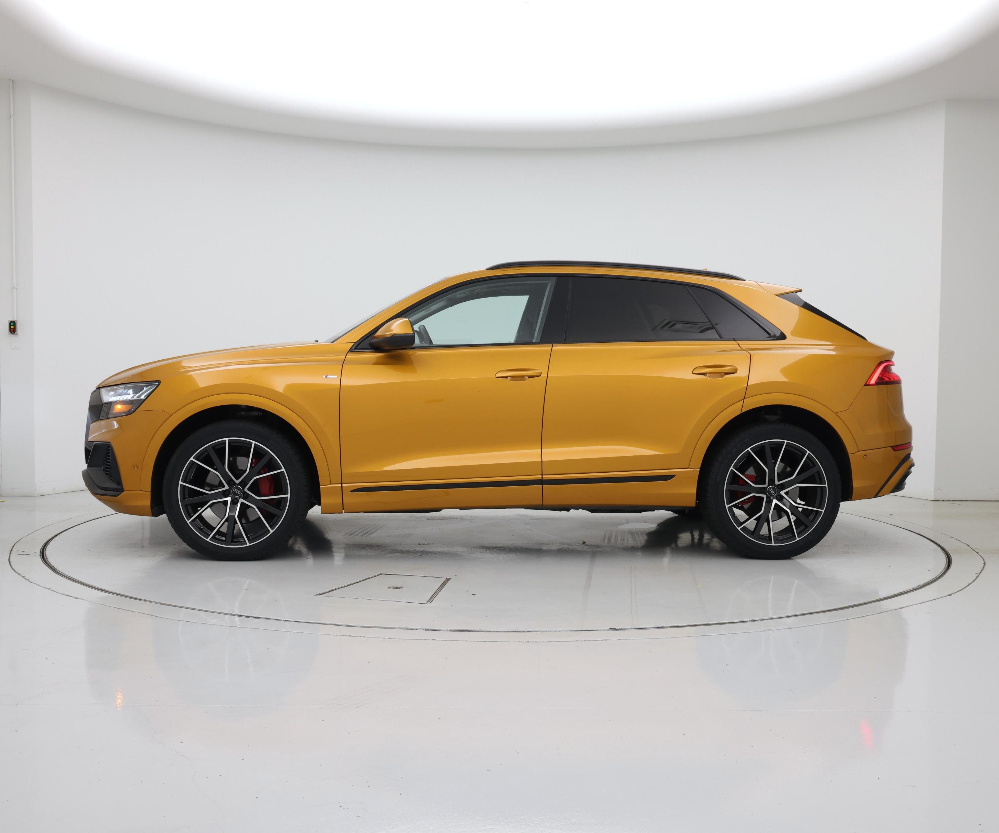 Thumbnail: 2020 Audi Q8 - 3