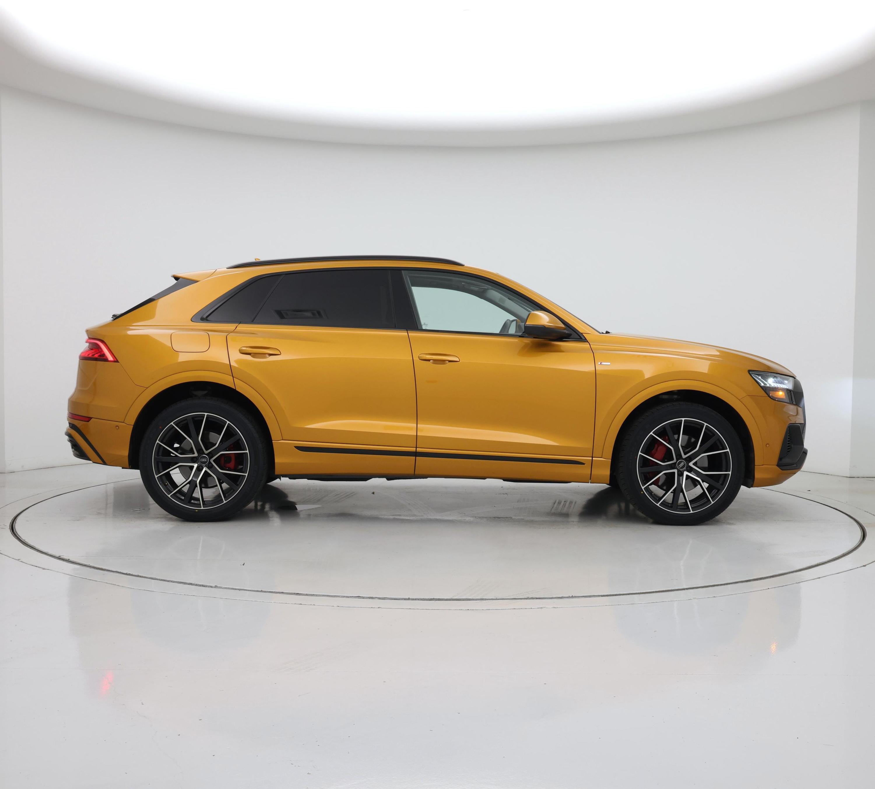 Thumbnail: 2020 Audi Q8 - 7