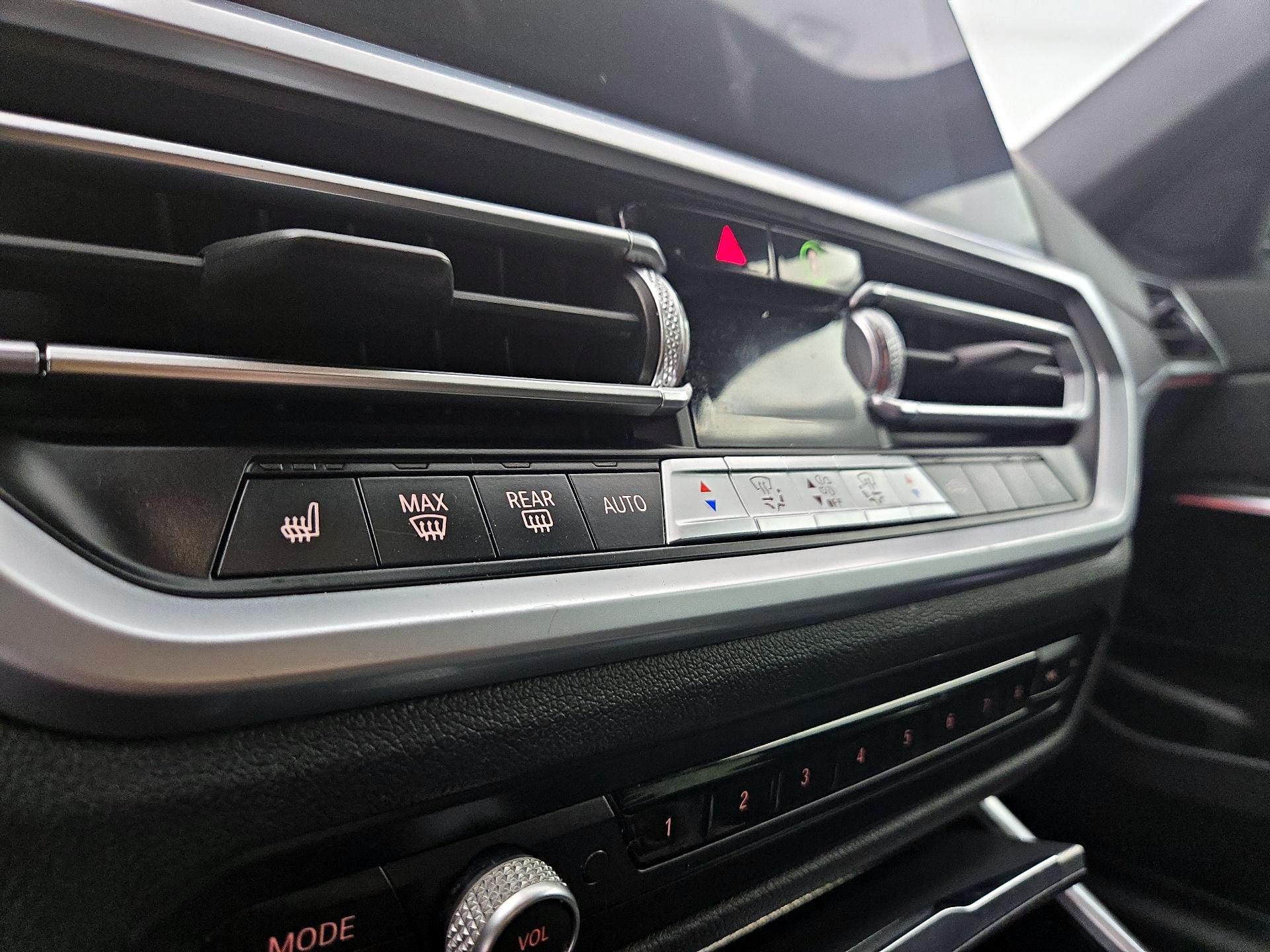 Thumbnail: 2021 BMW 3 Series - 17