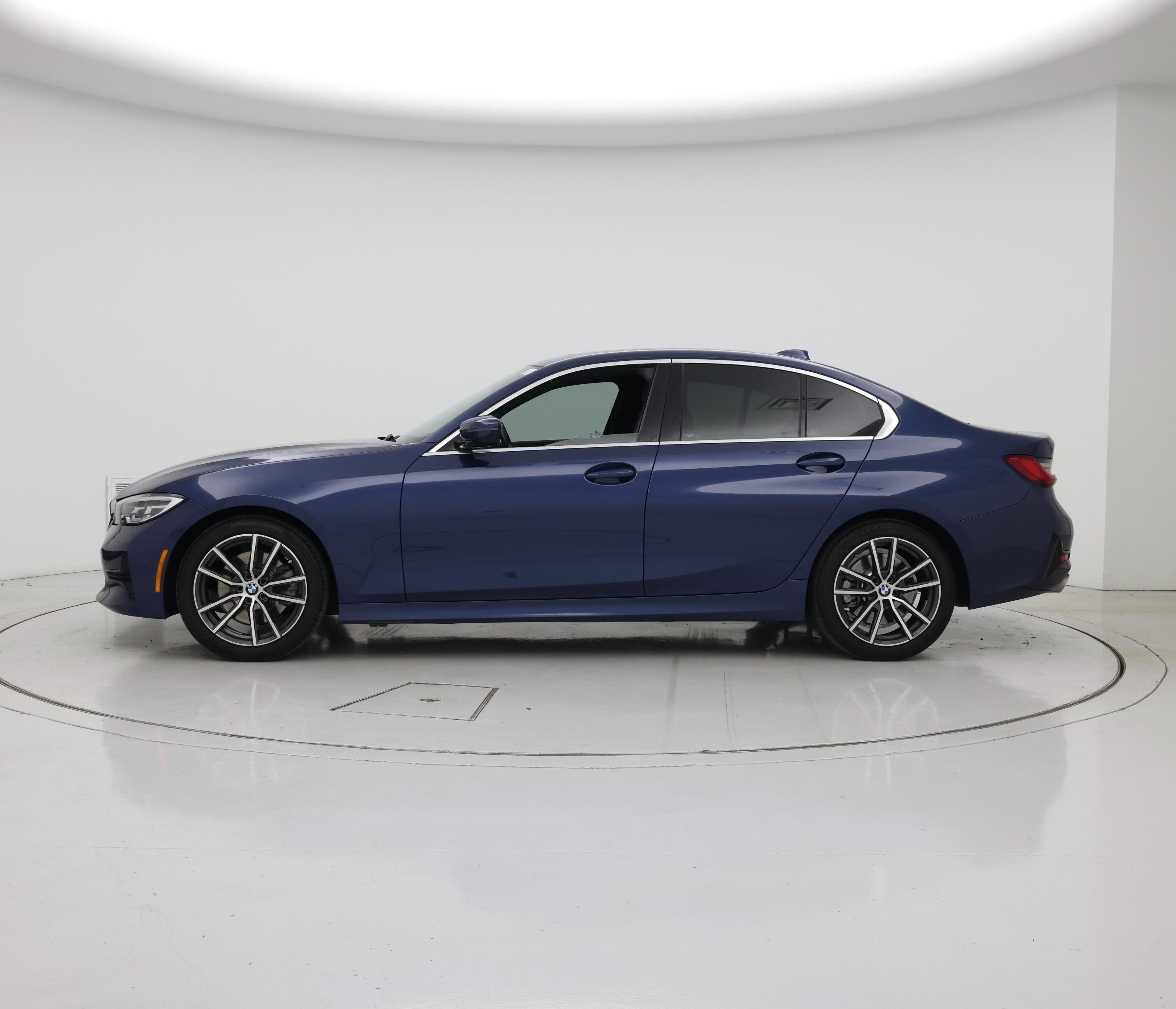 Thumbnail: 2021 BMW 3 Series - 3