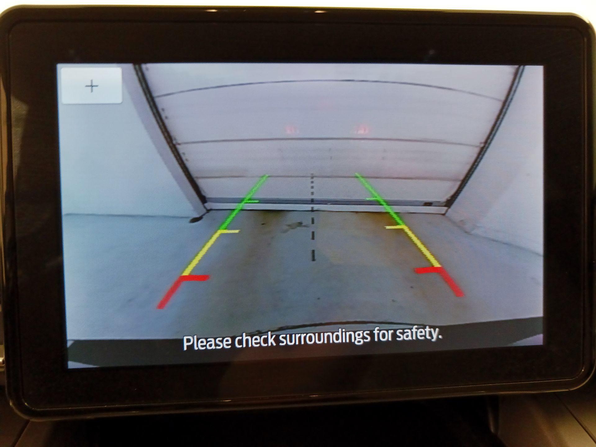 Thumbnail: 2022 Ford Explorer - 15