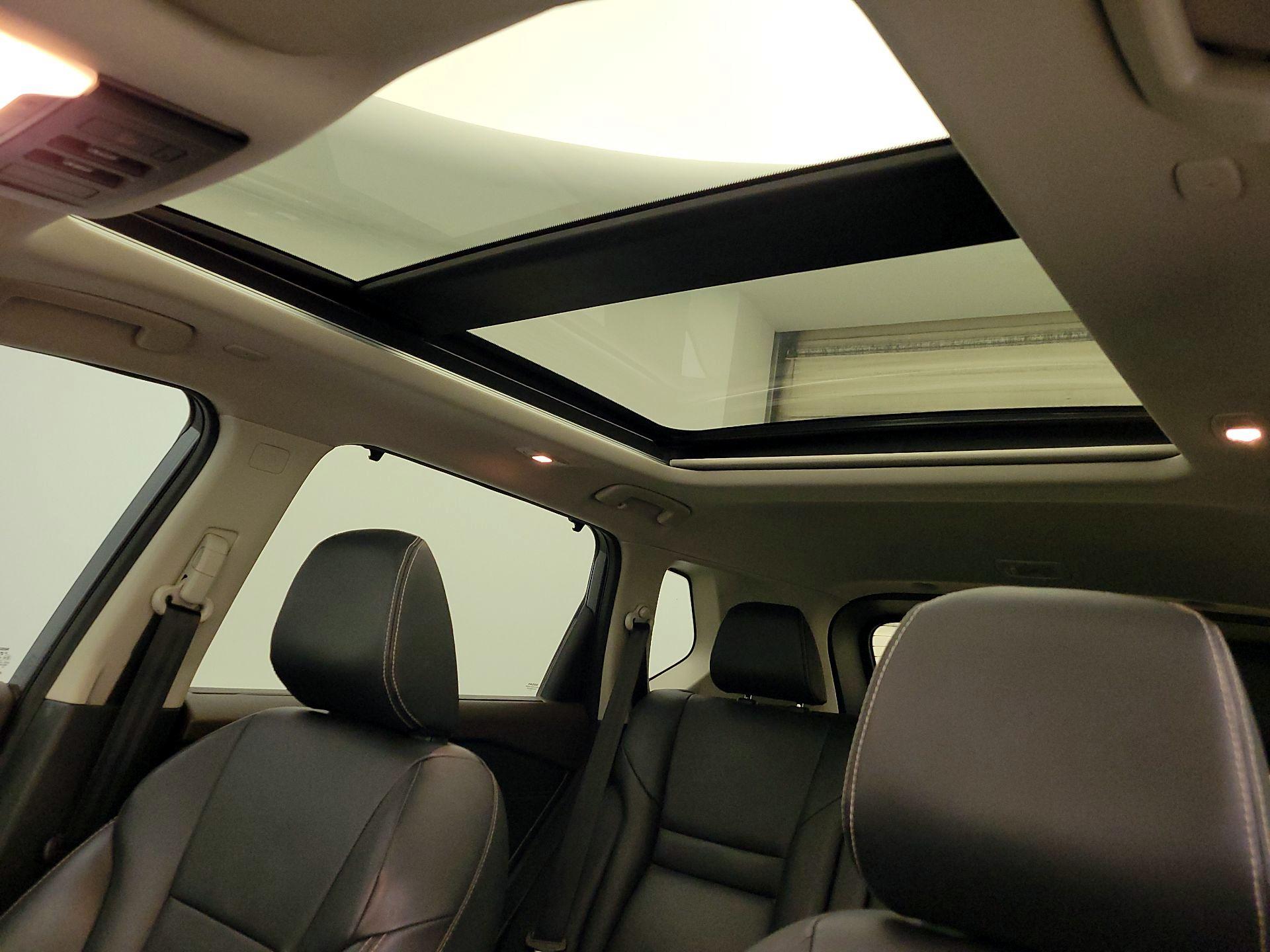 Thumbnail: 2023 Nissan Rogue - 19