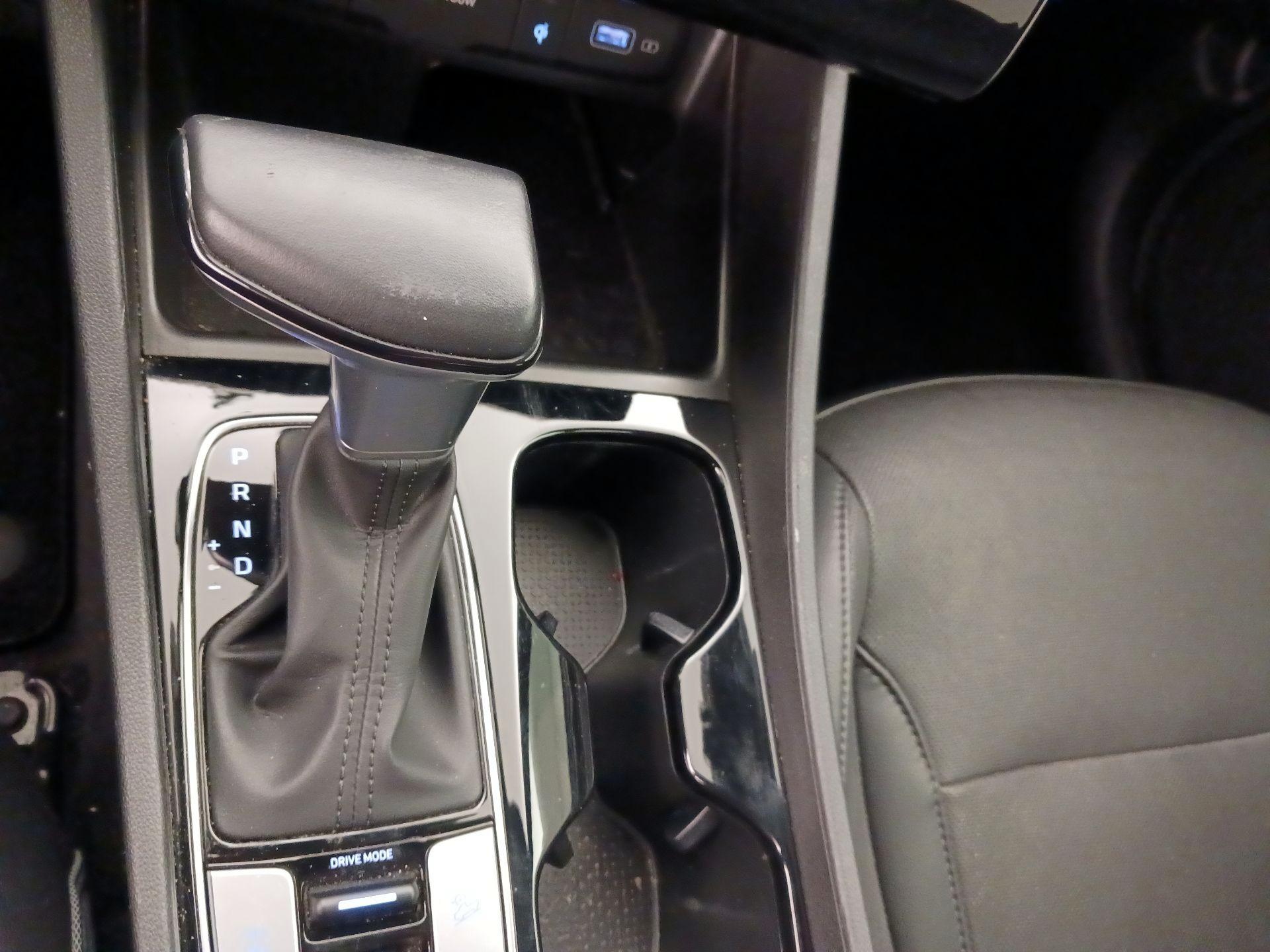 Thumbnail: 2023 Hyundai Santa Cruz - 18