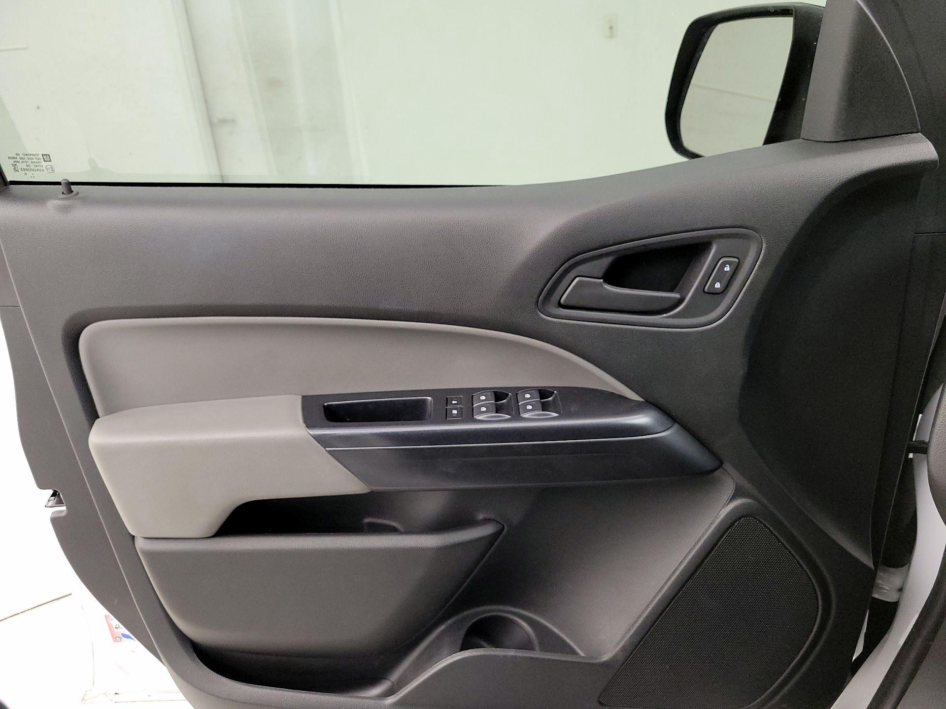 Thumbnail: 2021 Chevrolet Colorado - 12