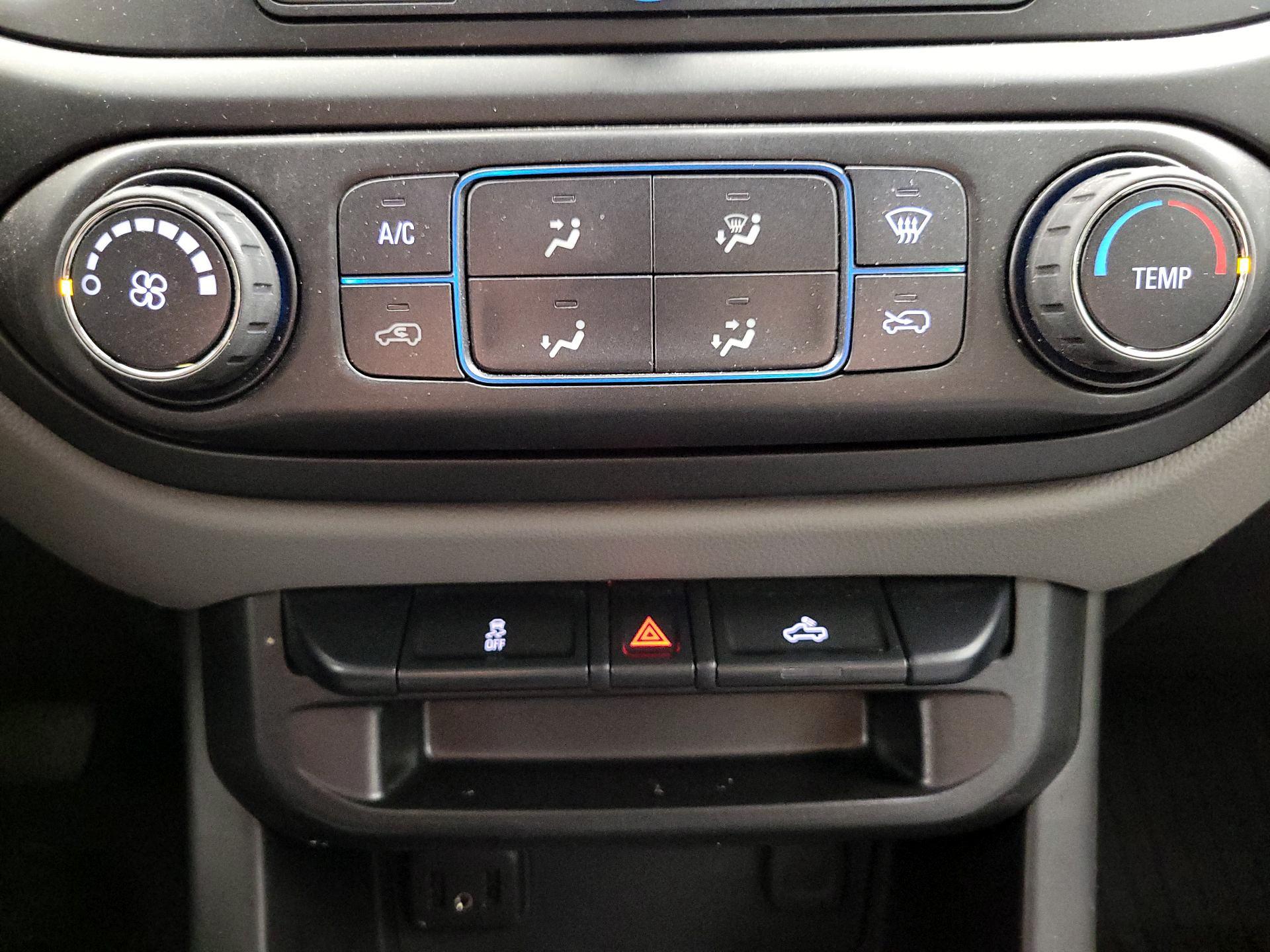 Thumbnail: 2021 Chevrolet Colorado - 16