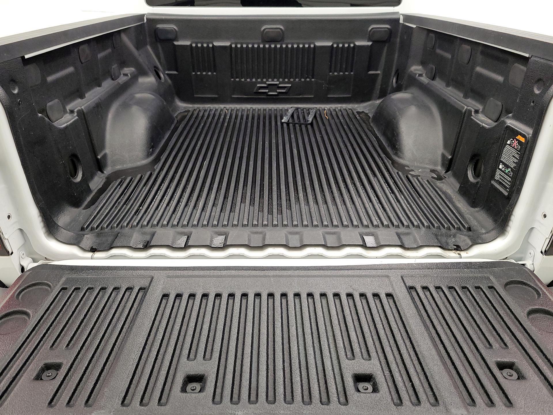 Thumbnail: 2021 Chevrolet Colorado - 20