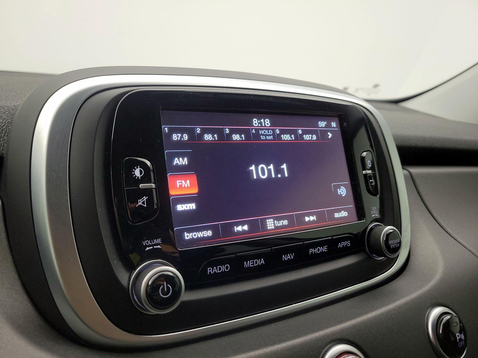 Thumbnail: 2016 Fiat 500X - 16