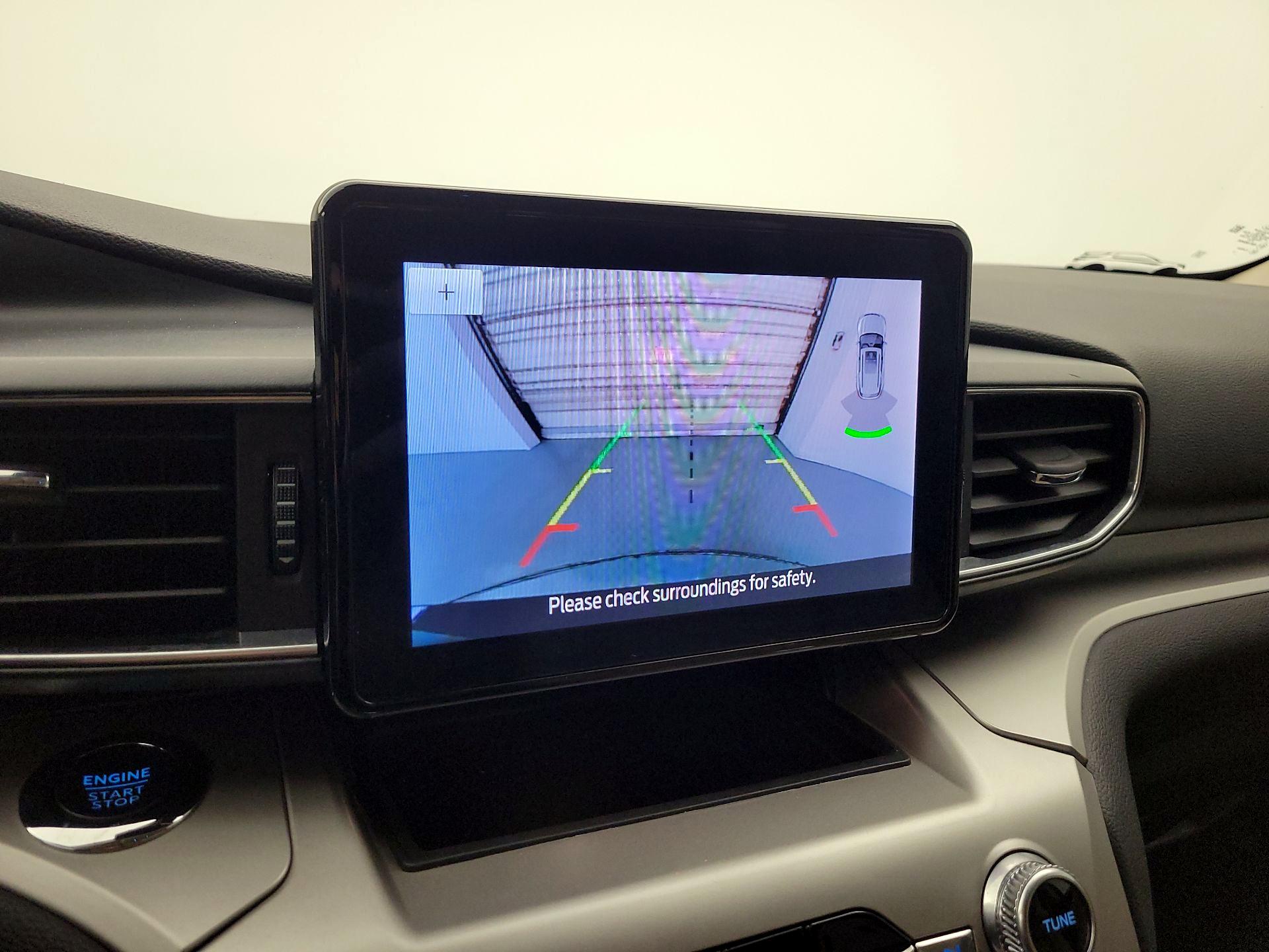 Thumbnail: 2022 Ford Explorer - 14